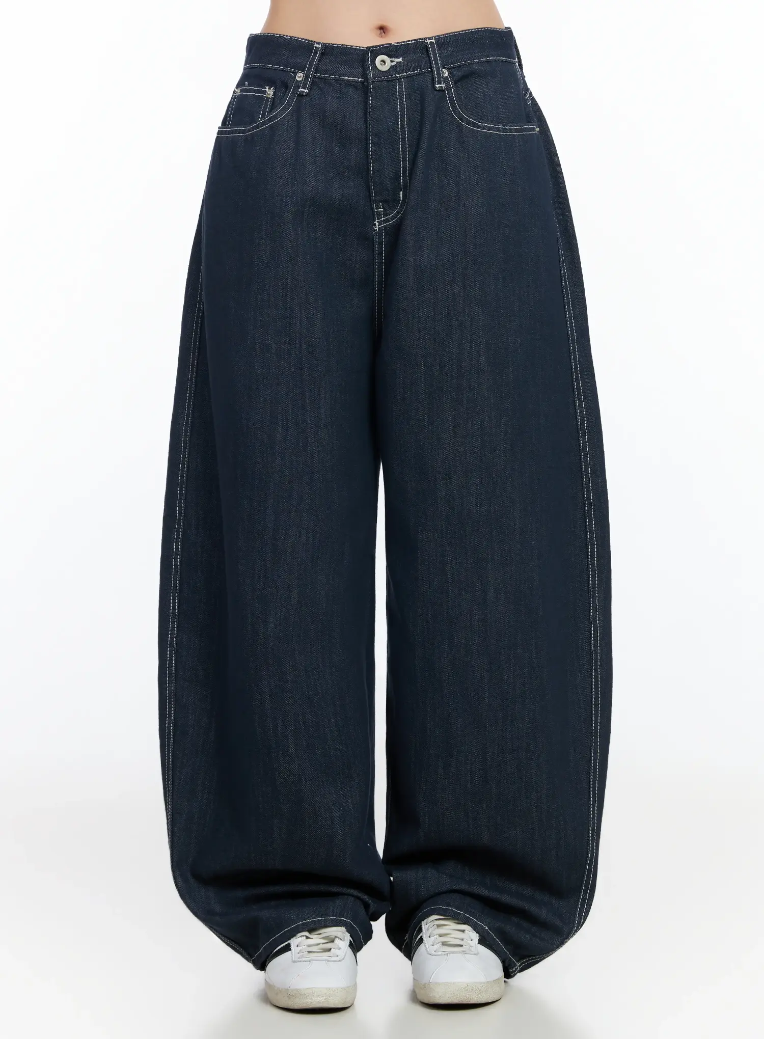 Alaya Semi-Balloon Denim Jeans IM524 - Image 3