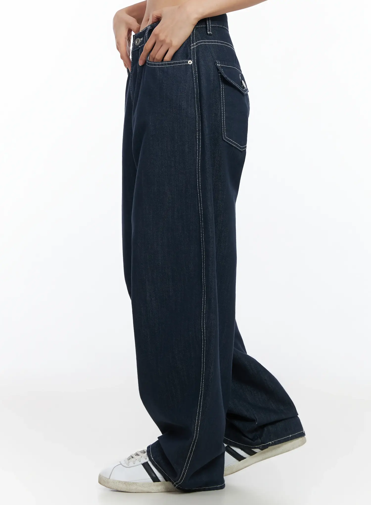 Alaya Semi-Balloon Denim Jeans IM524 - Image 4