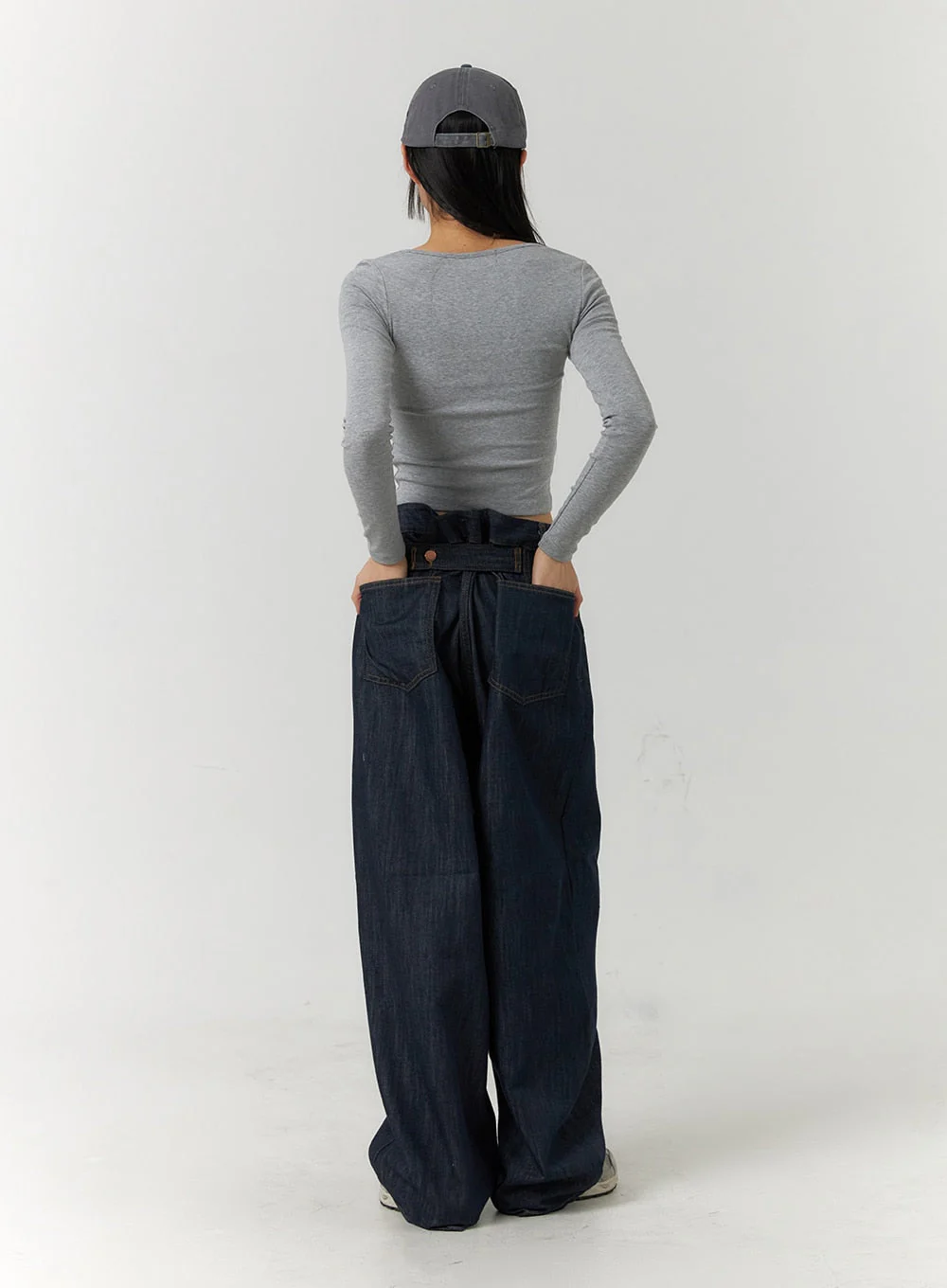 Back Button Wide Leg Jeans CF407 - Image 8