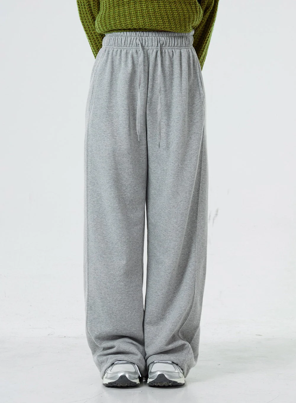 Basic Line Detail Sweatpants CG31 - Image 2