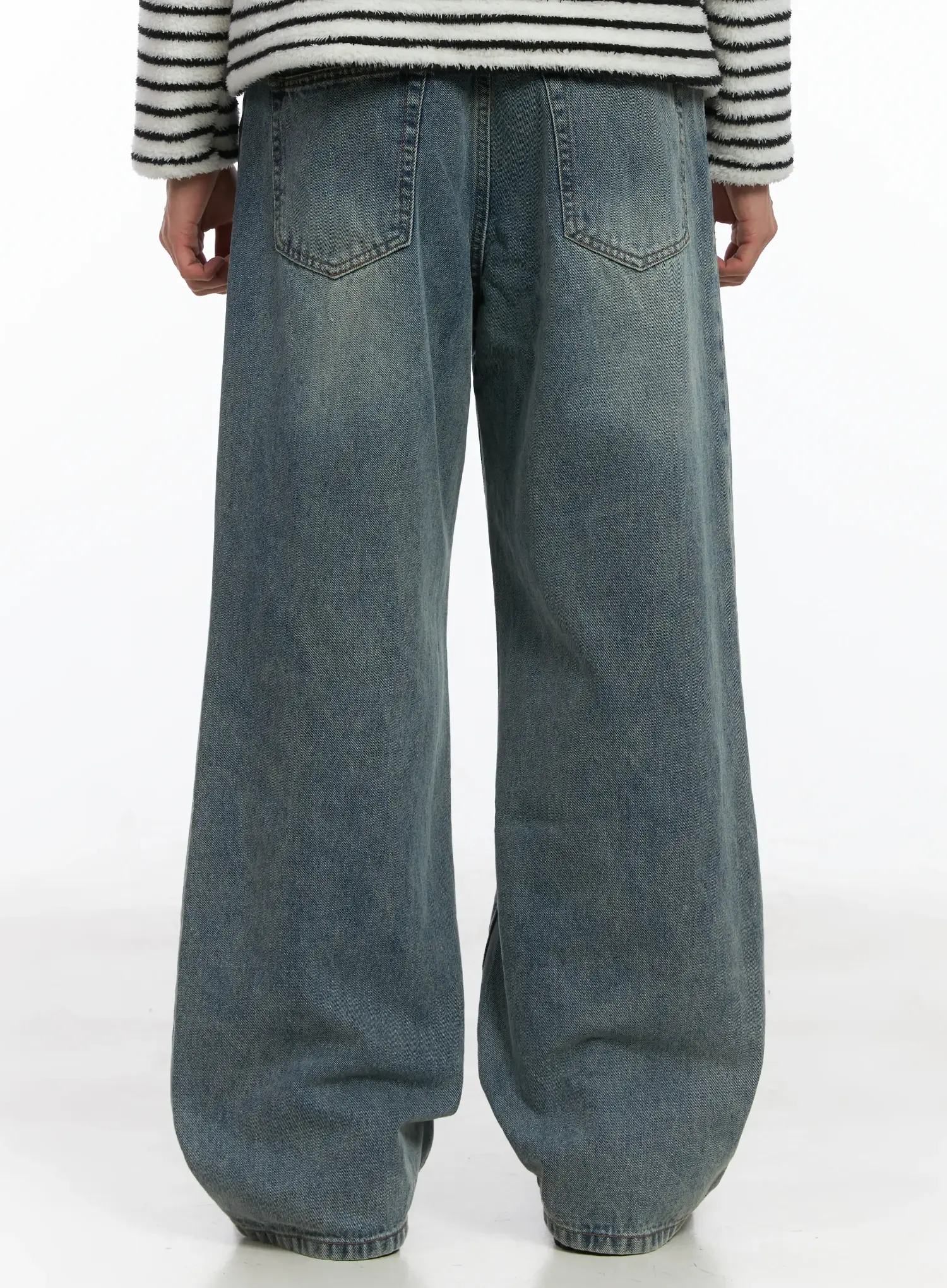 Basic Loose Fit Jeans ID515 - Image 6