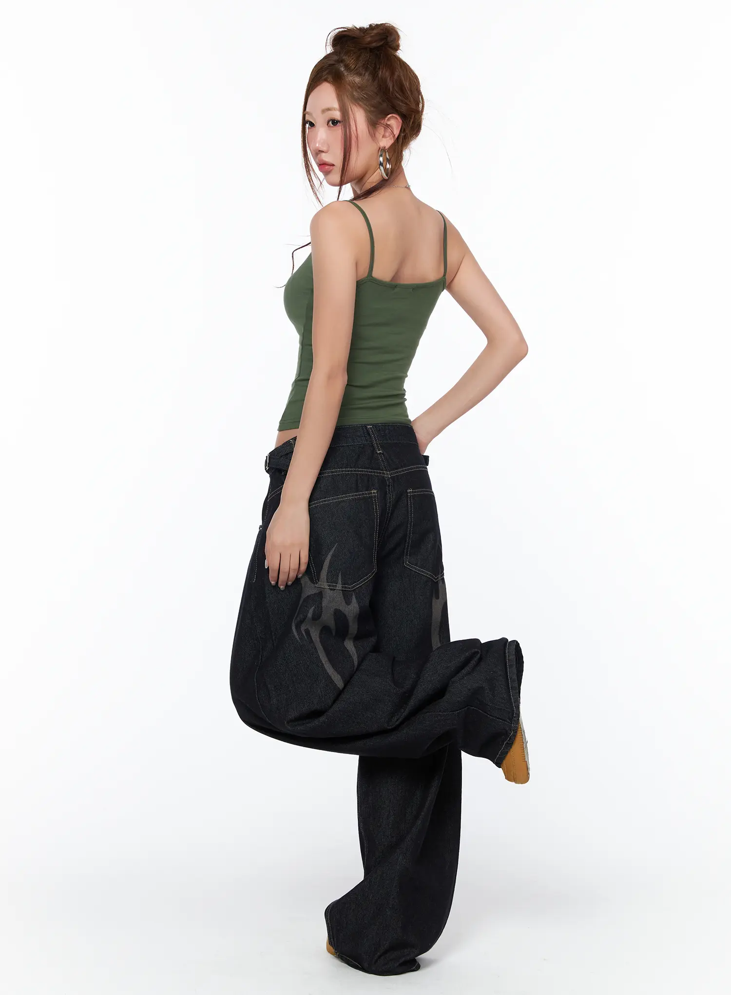 Basic Sleeveless Tank Top CA515 - Image 7