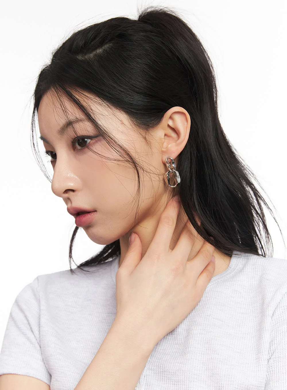 Bold Link Earrings CA516 - Image 3