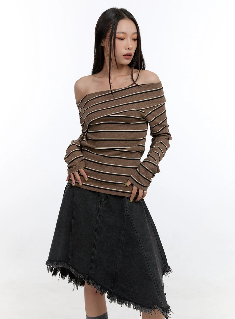 Buttoned Off-Shoulder Stripe Tee CN401 - Image 5