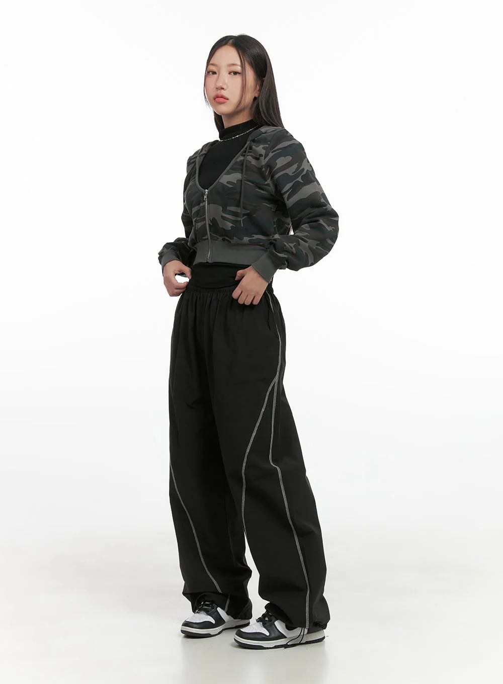 Camo Cropped Hoodie Zip-up CO402 - Image 2