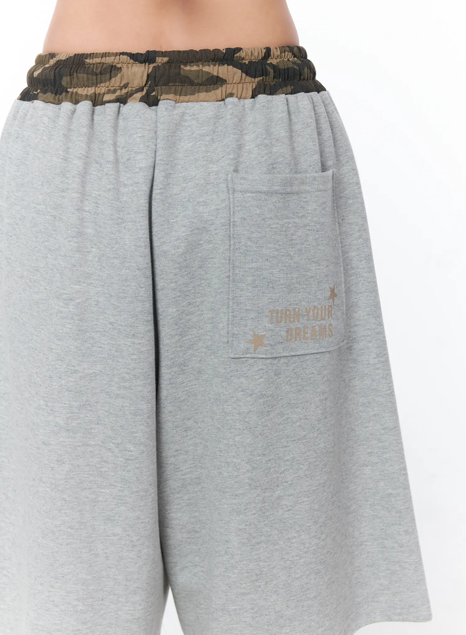 Camo Print Bermuda Shorts CY513 - Image 9