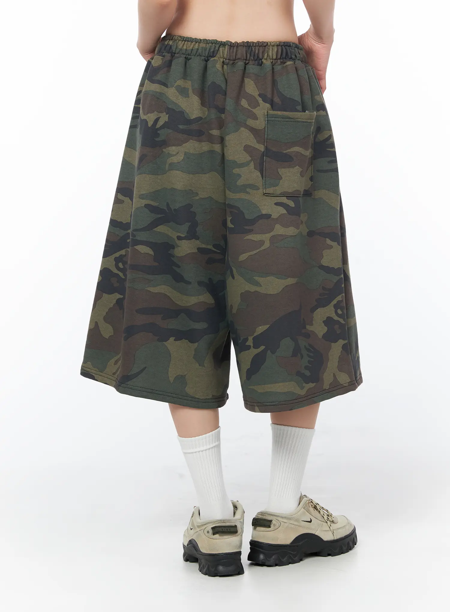 Camouflage Patterned Bermuda Shorts CY508 - Image 4