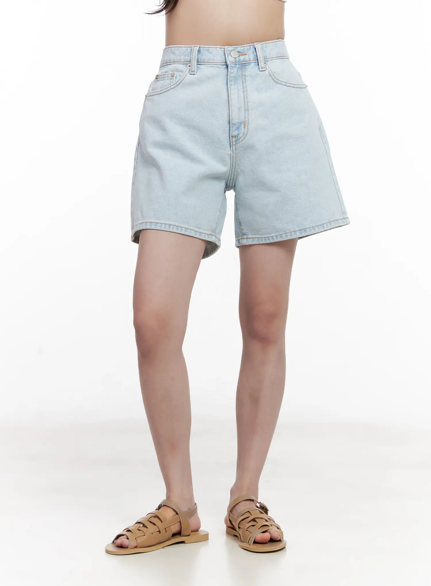 Casual Light-Wash Denim Shorts CL516 - Image 9