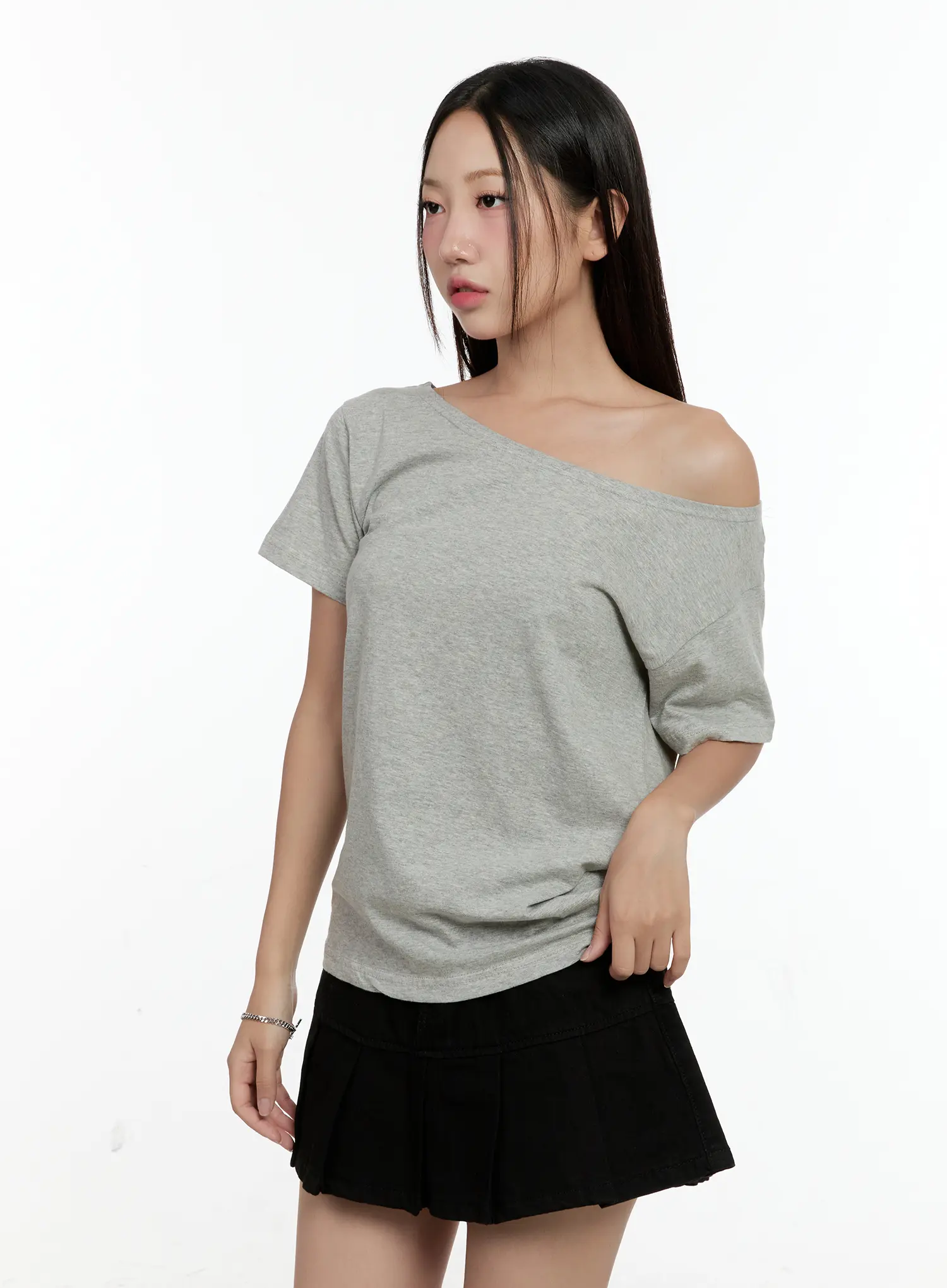 Casual Off-Shoulder Tee CG501 - Image 5