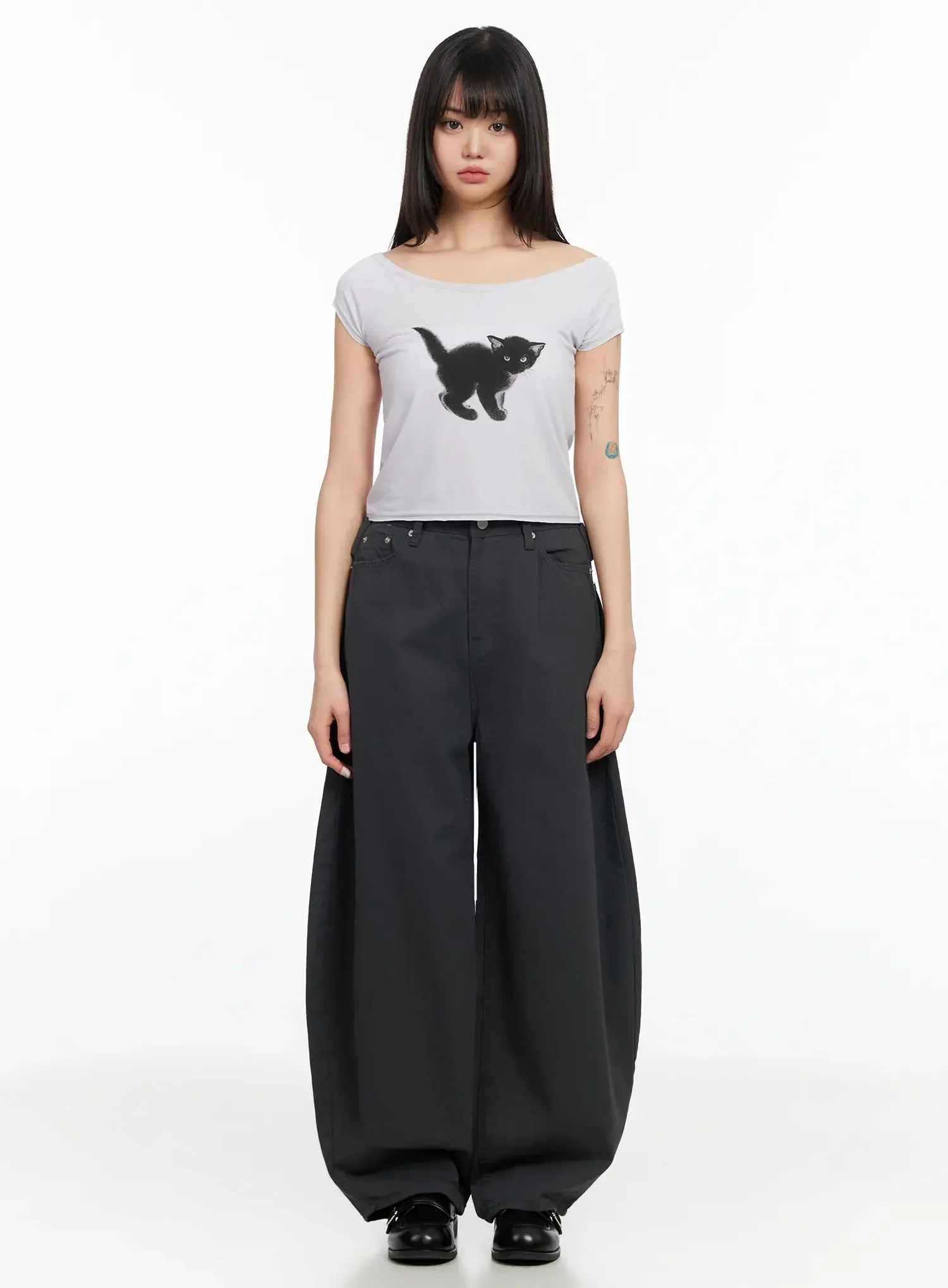 Cat Graphic Off-Shoulder Crop Top IA523 - Image 9