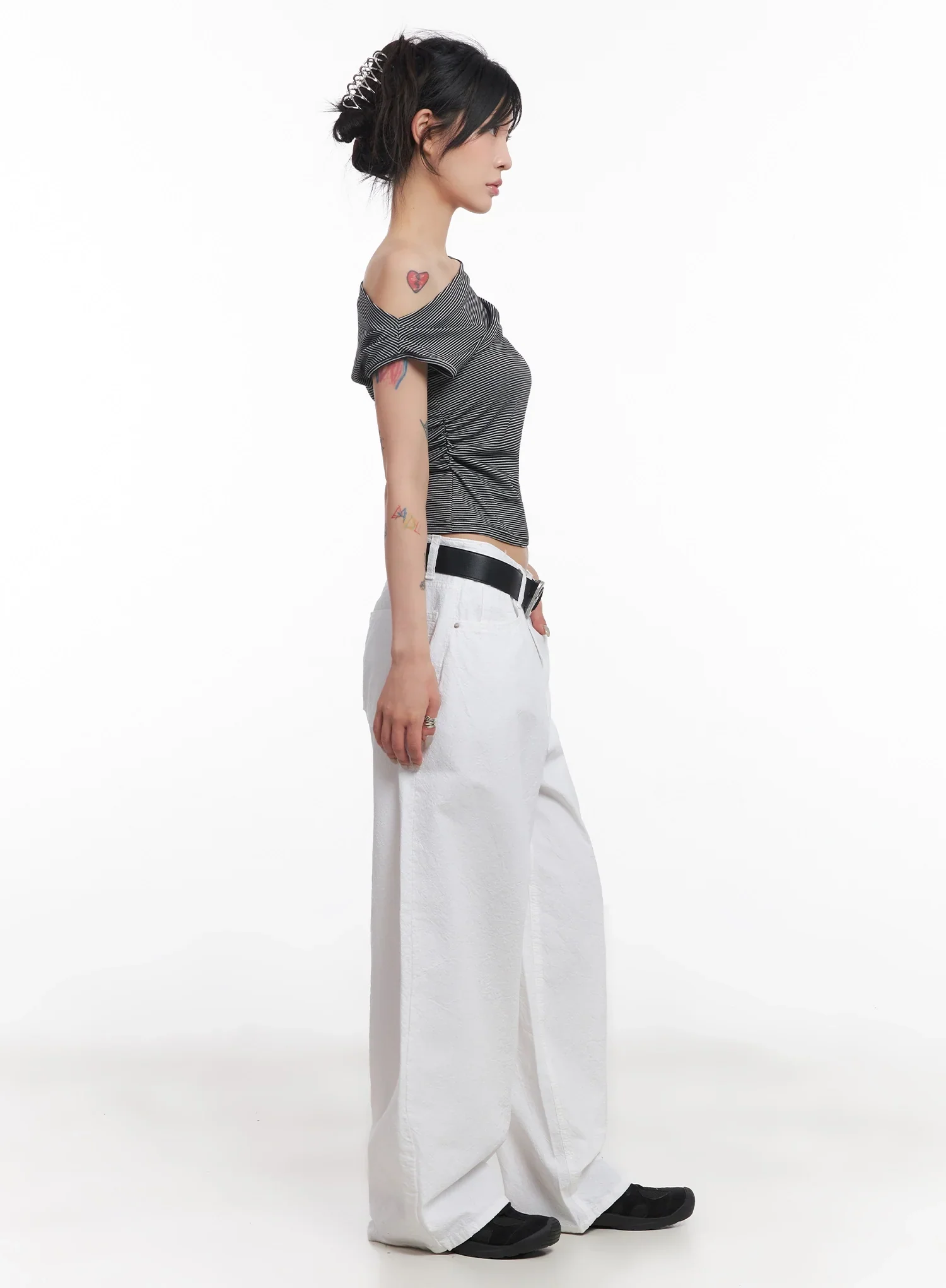Chic Off-Shoulder Striped Tee IC503 - Image 12