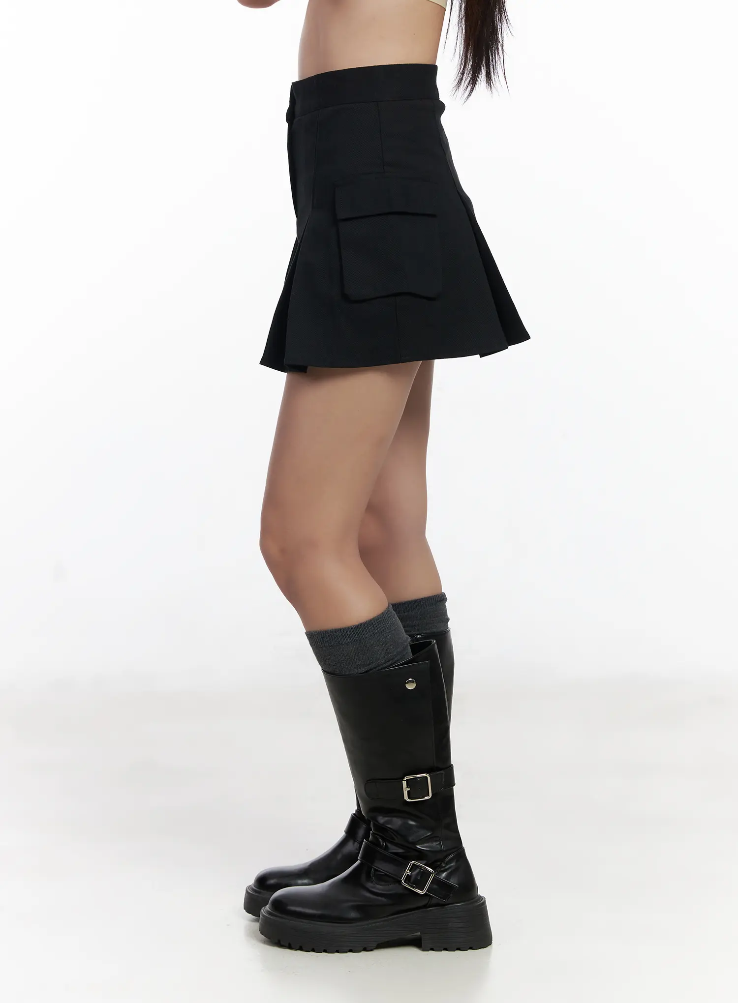 Chic Pleated Cargo Mini Skirt CF503 - Image 6