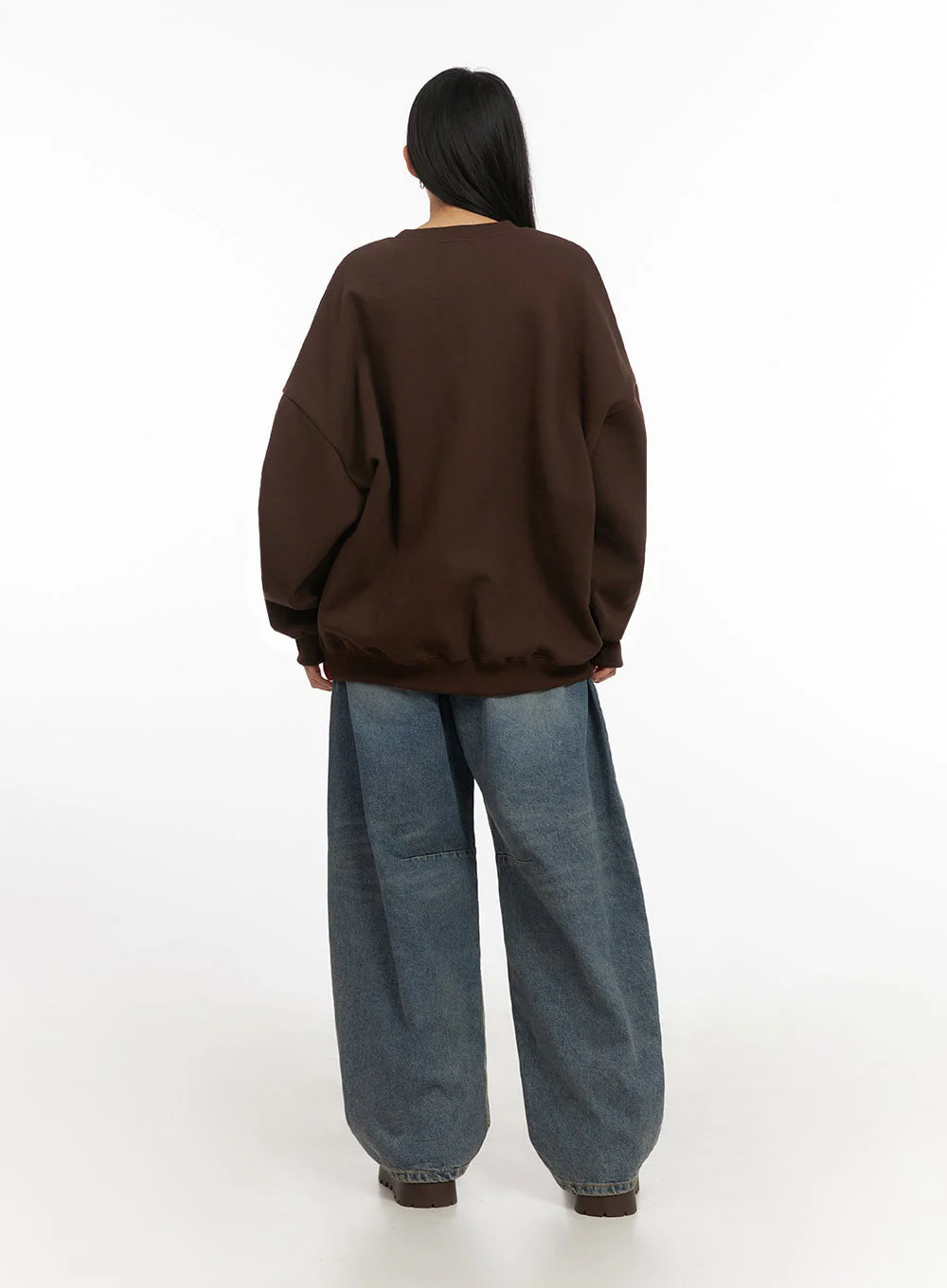 Classic Oversized Crew Neck IJ503 - Image 11