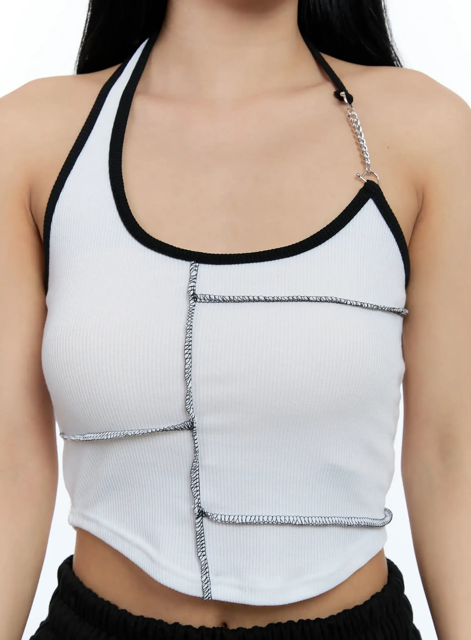 Contrast Chain Accent Halter Tank CL530 - Image 9