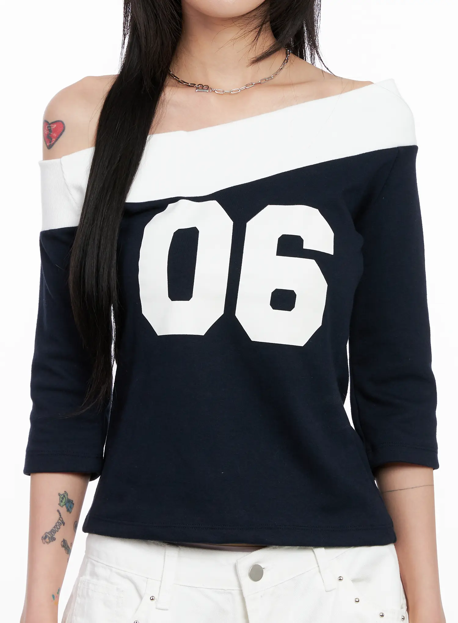 Contrast Number Off-Shoulder Tee CL525 - Image 5