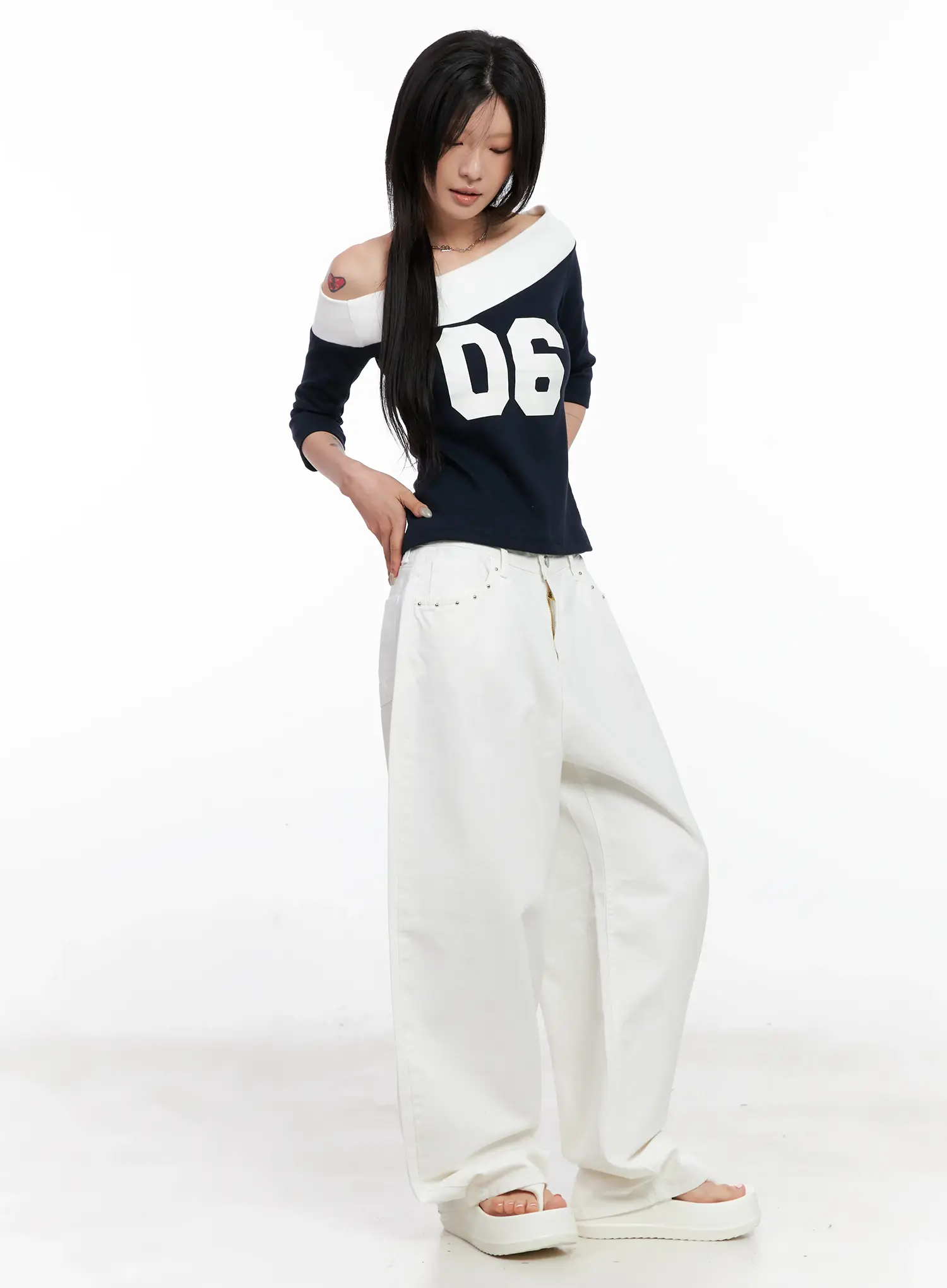 Contrast Number Off-Shoulder Tee CL525 - Image 7