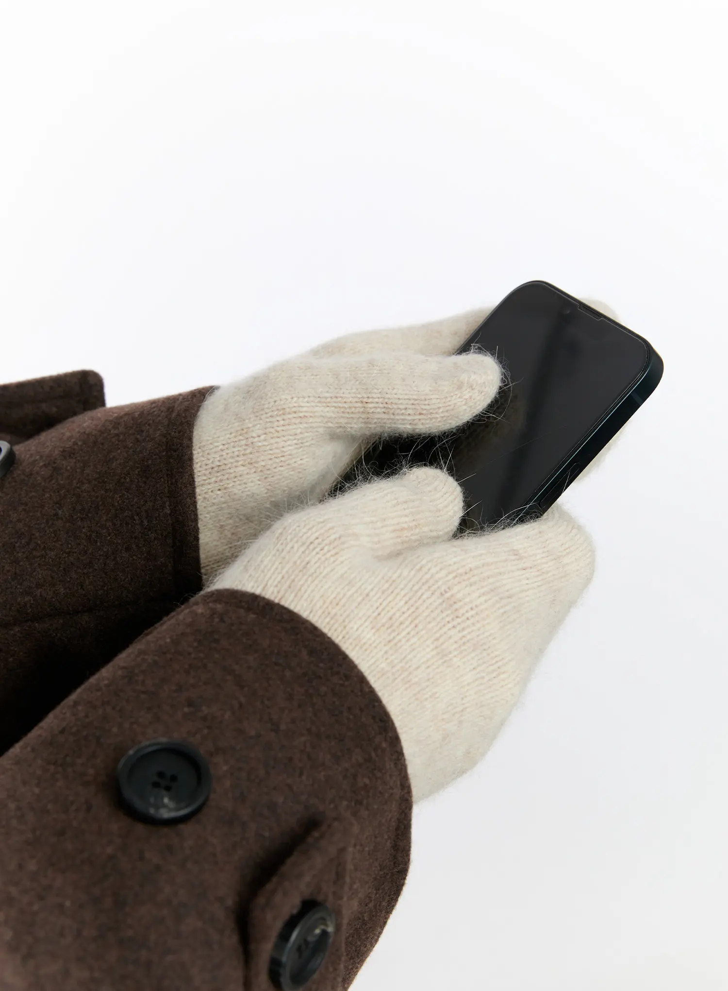 Cozy Winter Mittens IN528