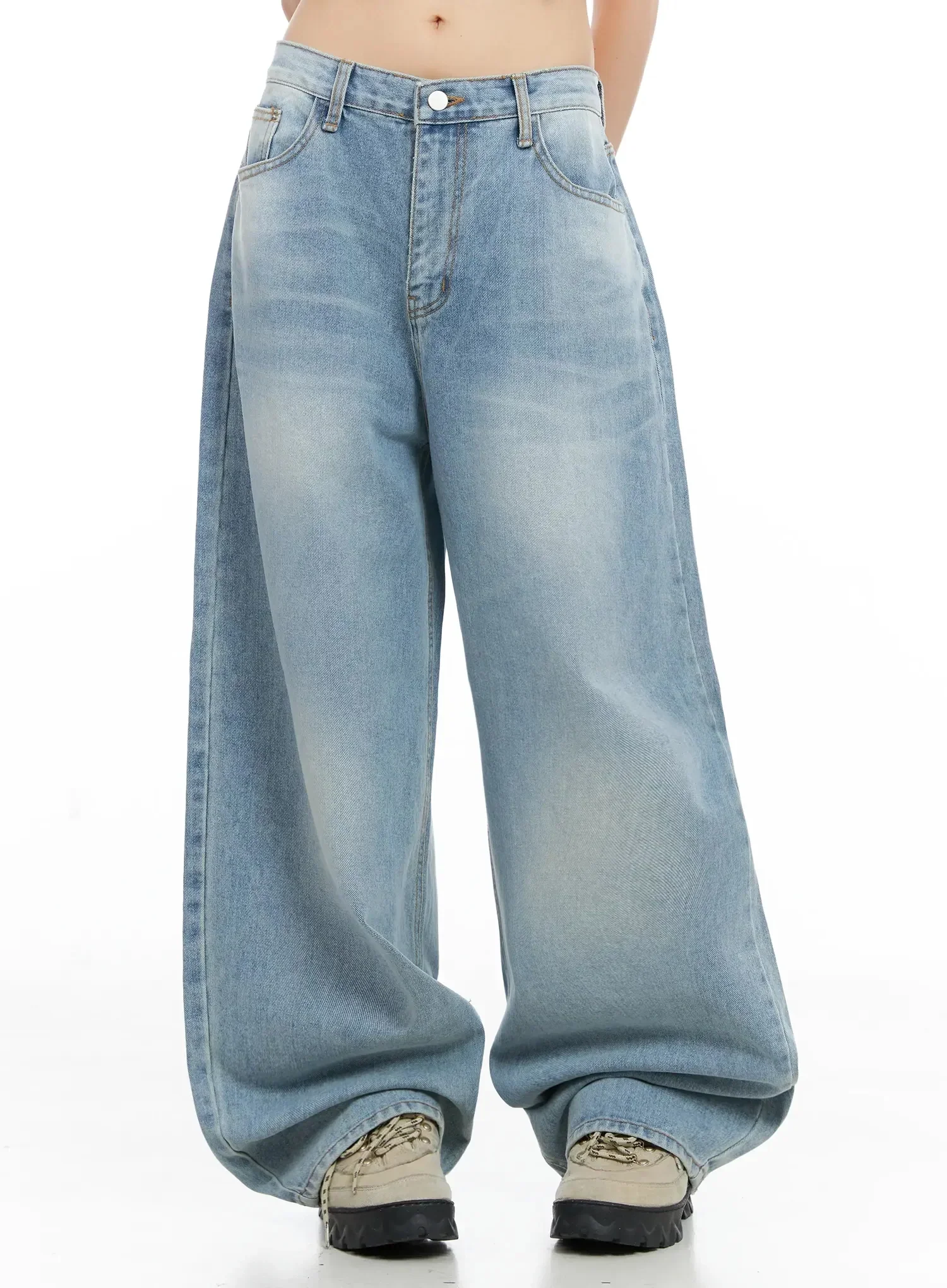 Dain Washed Wide-Leg Jeans IL531