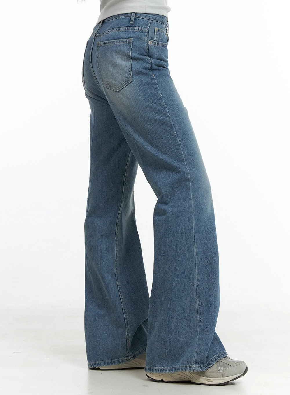 Daisy Loose Fit Bootcut Jeans CG419 - Image 5