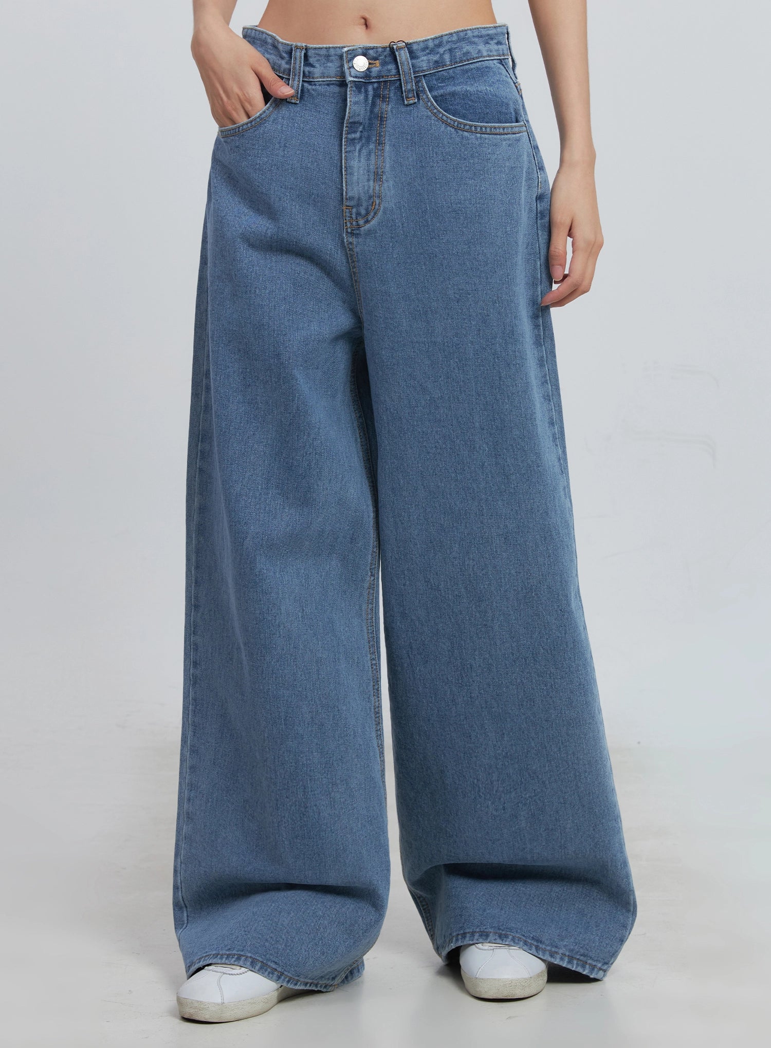 Daniela Wide-Leg Jeans IU512