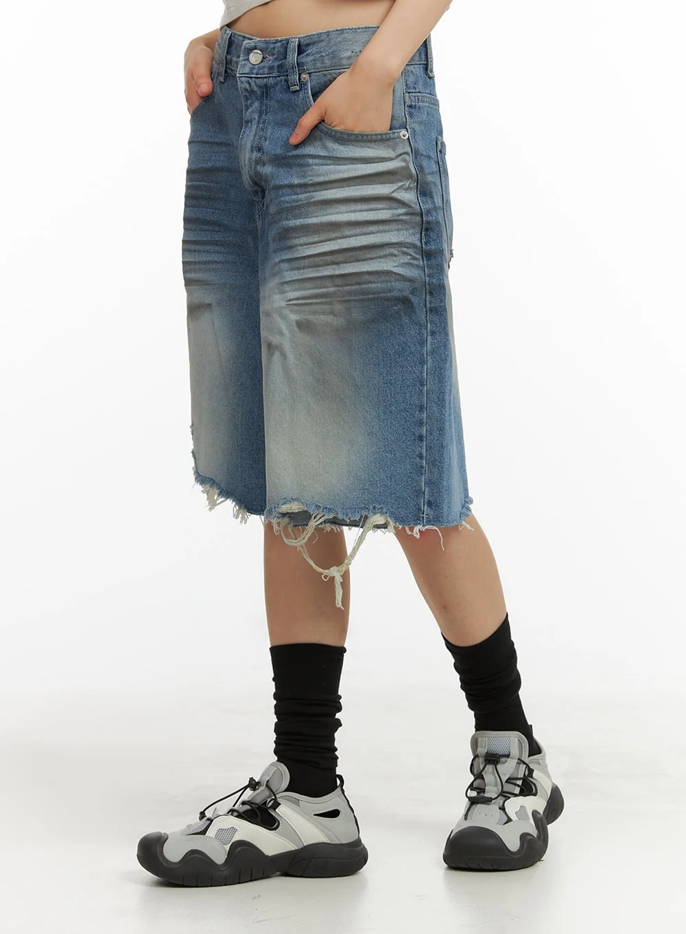 Destroyed Hem Bermuda Jorts CY414 - Image 5