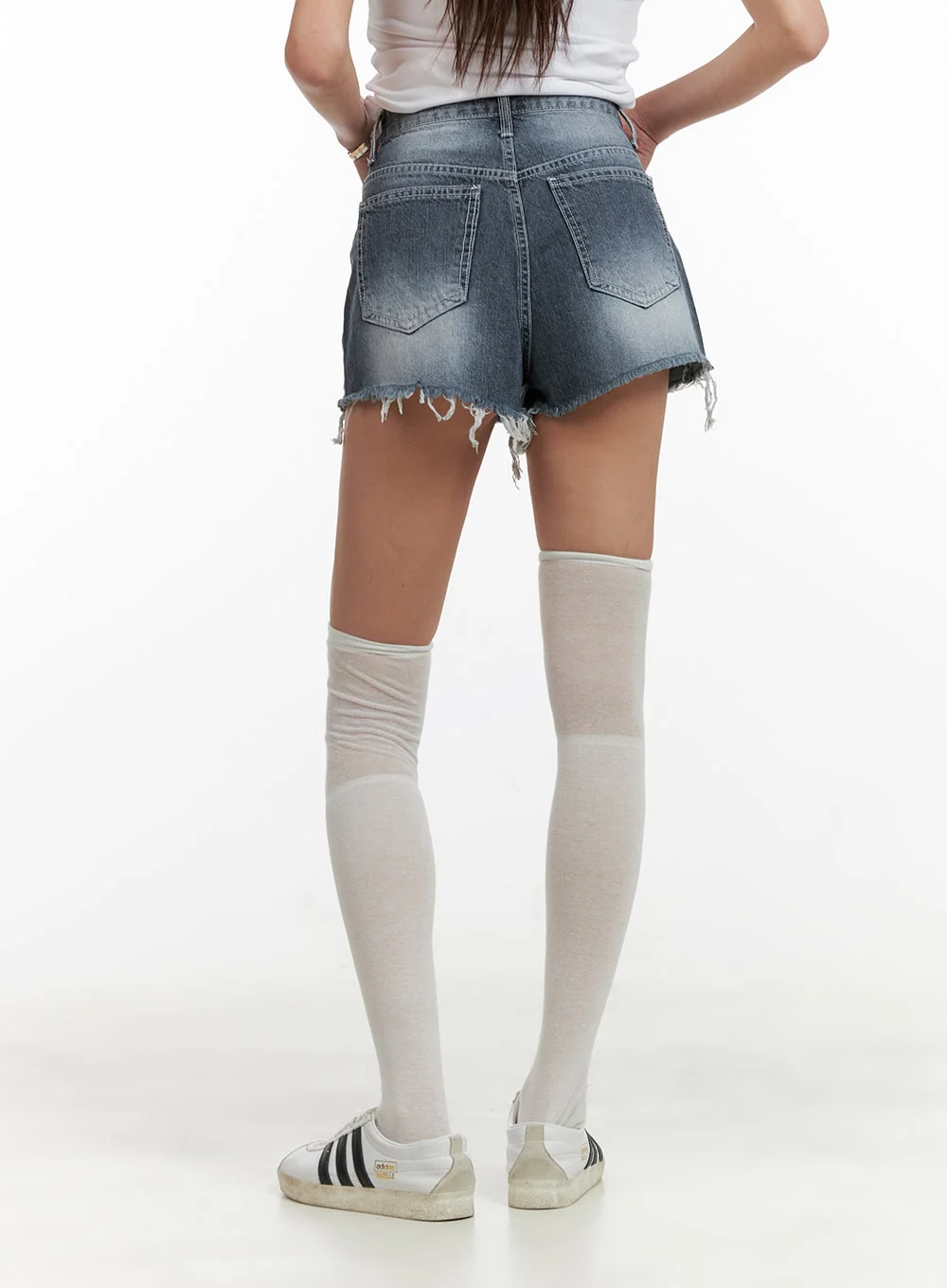 Destroyed Hem Denim Shorts CY431 - Image 6