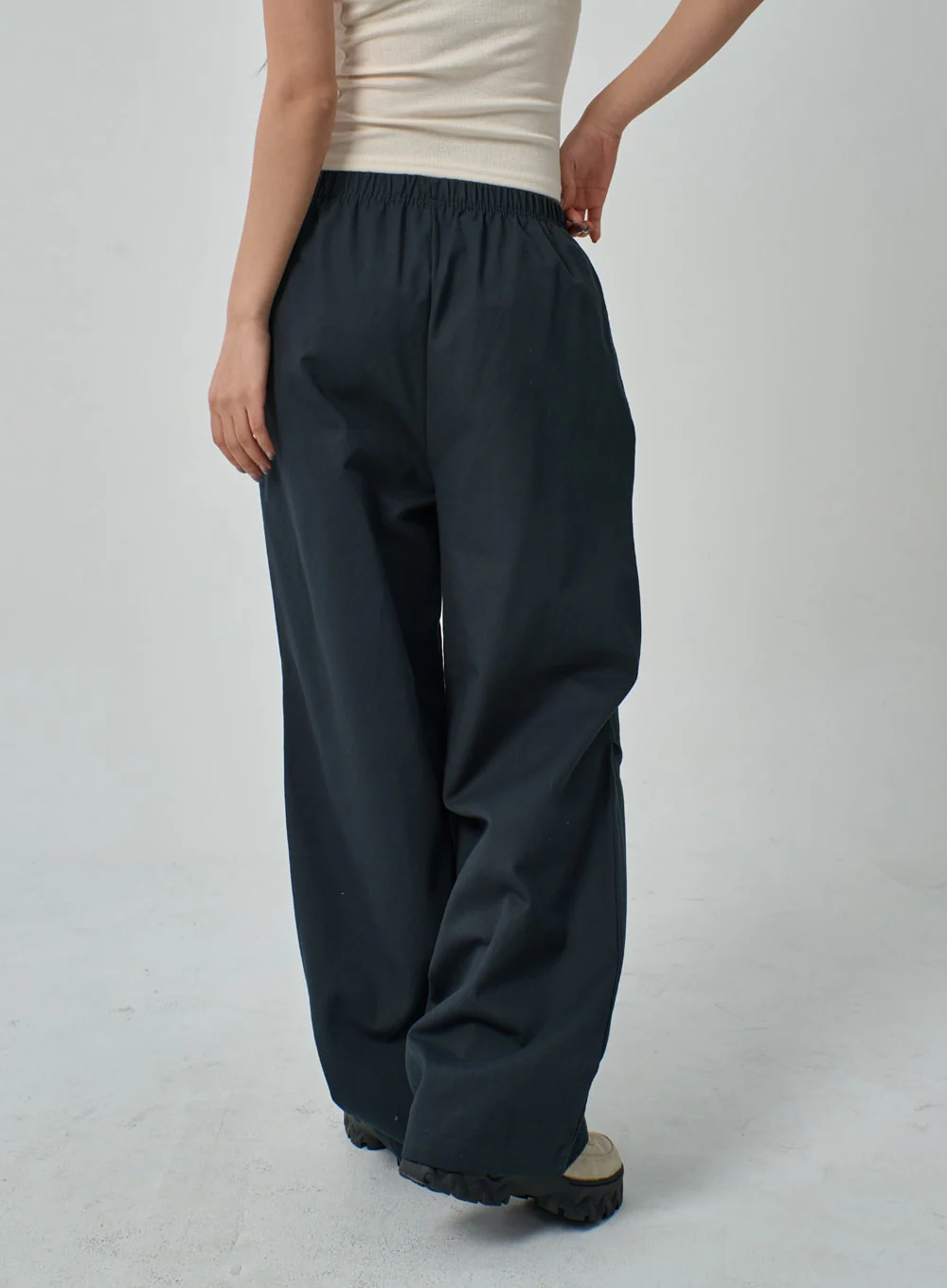 Drawstring Wide Track Pants IF314 - Image 9