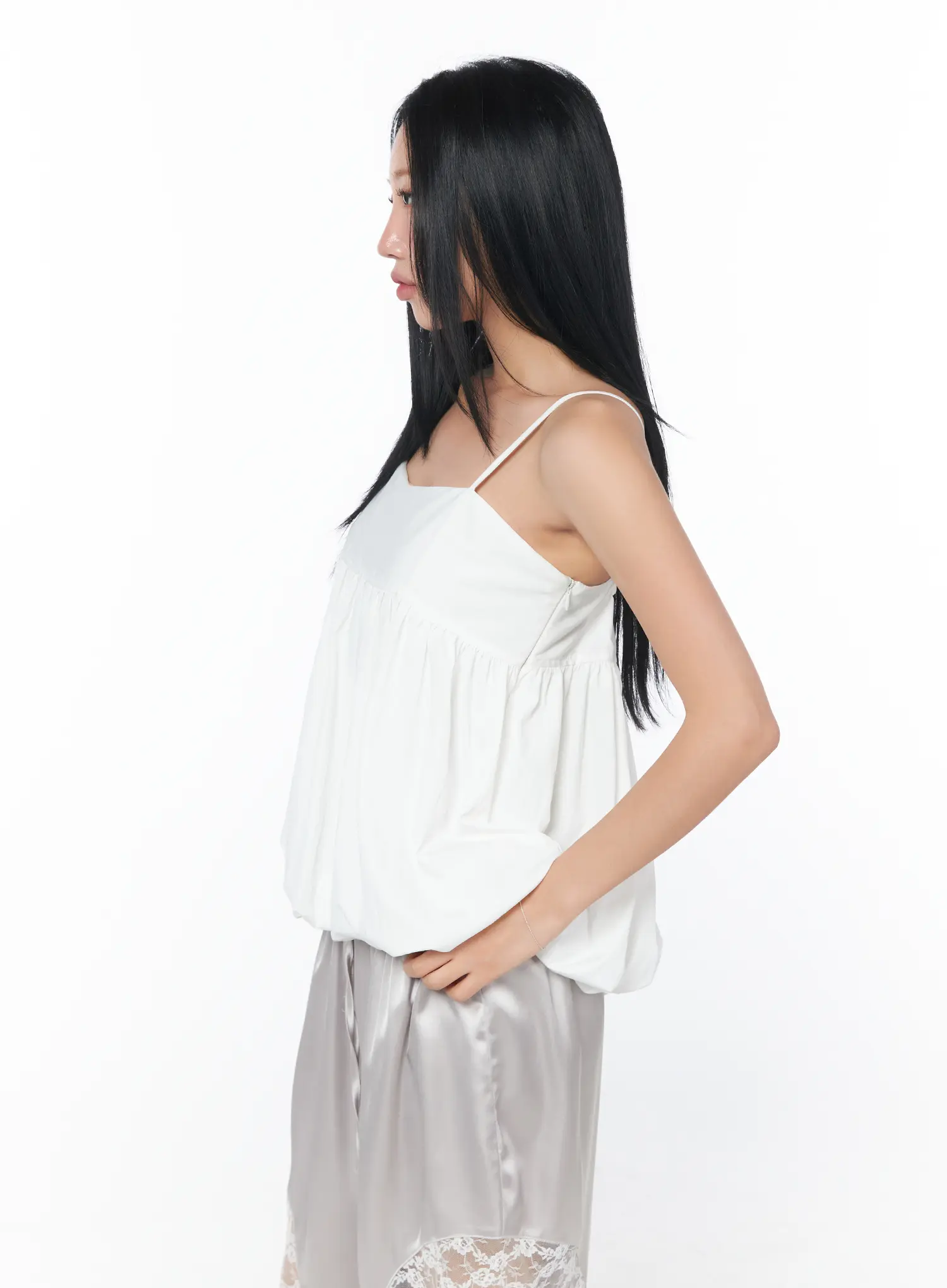 Elegant Balloon Hem Sleeveless Top CY512 - Image 7