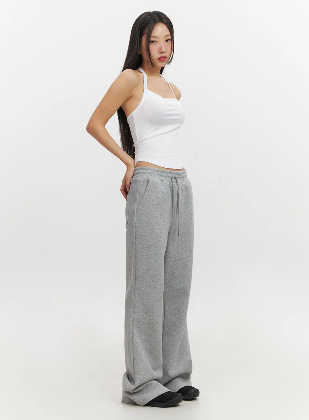 Essential Halter-Neck Crop Cami Top IF510 - Image 2