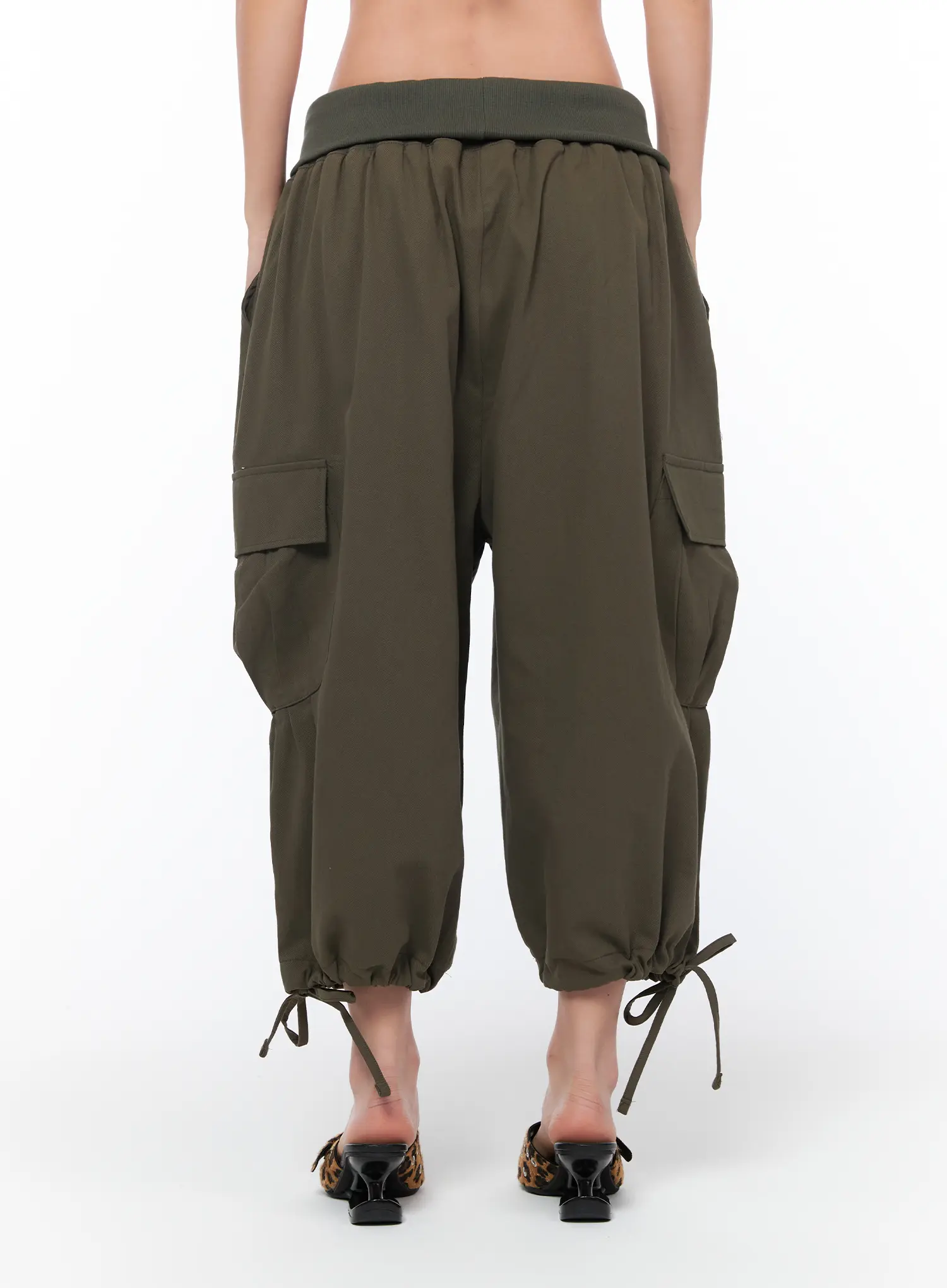 Folded Cargo Bermuda Pants CA515 - Image 7
