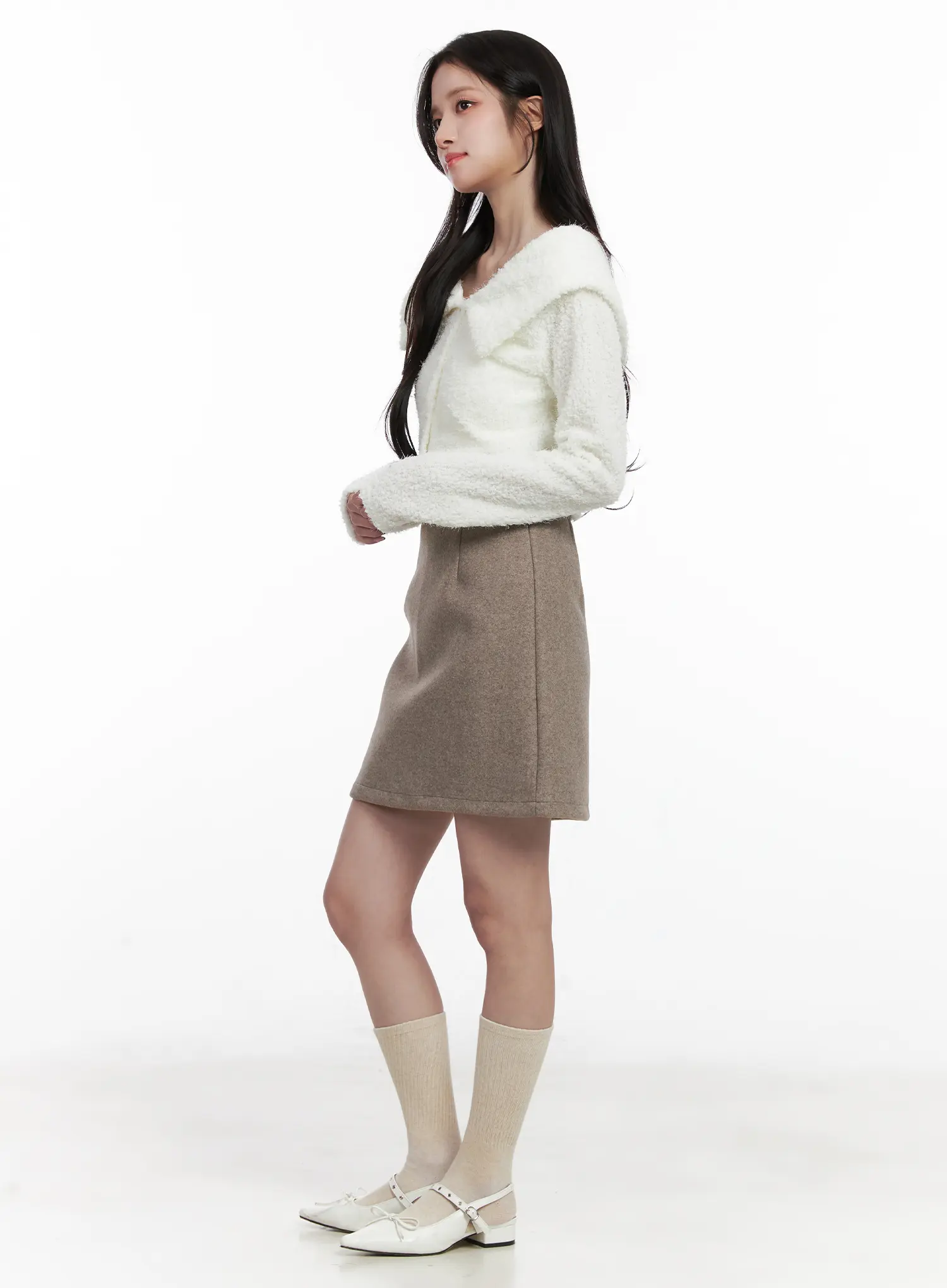 Fuzzy Collar Cropped Cardigan CN526 - Image 3