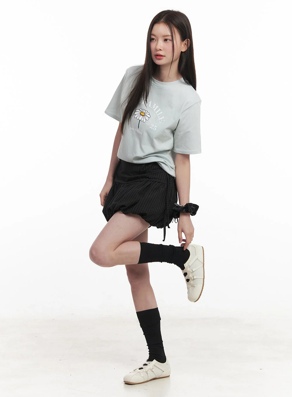 Graphic Flower T-Shirt IY509 - Image 11