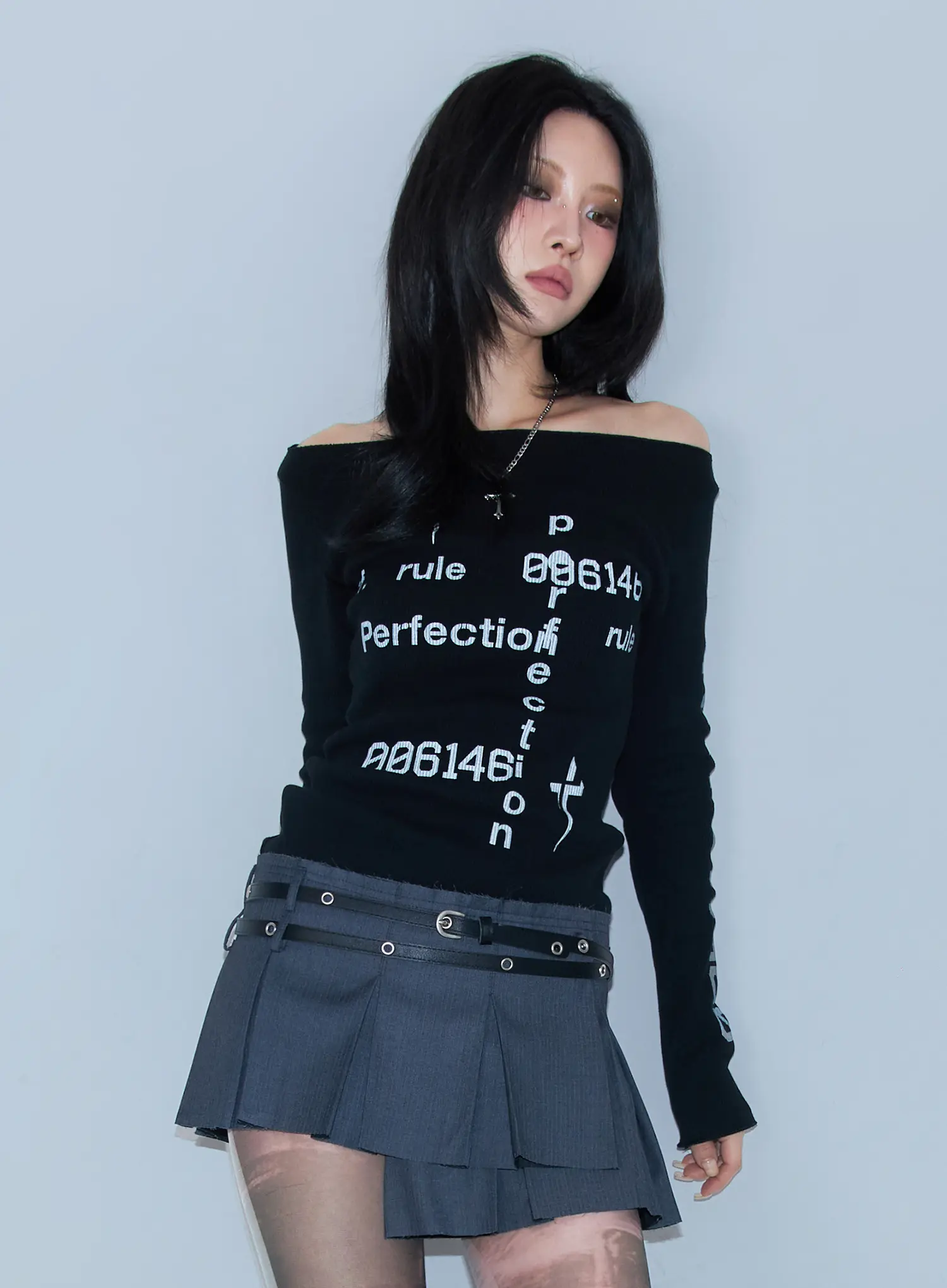 Graphic Off-Shoulder Top CF527 - Image 4