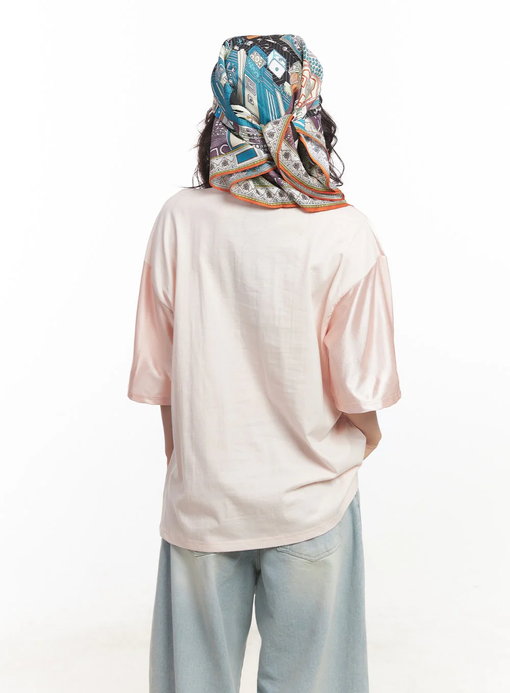 Graphic V-Neck Oversized Tee CA518 - Image 7