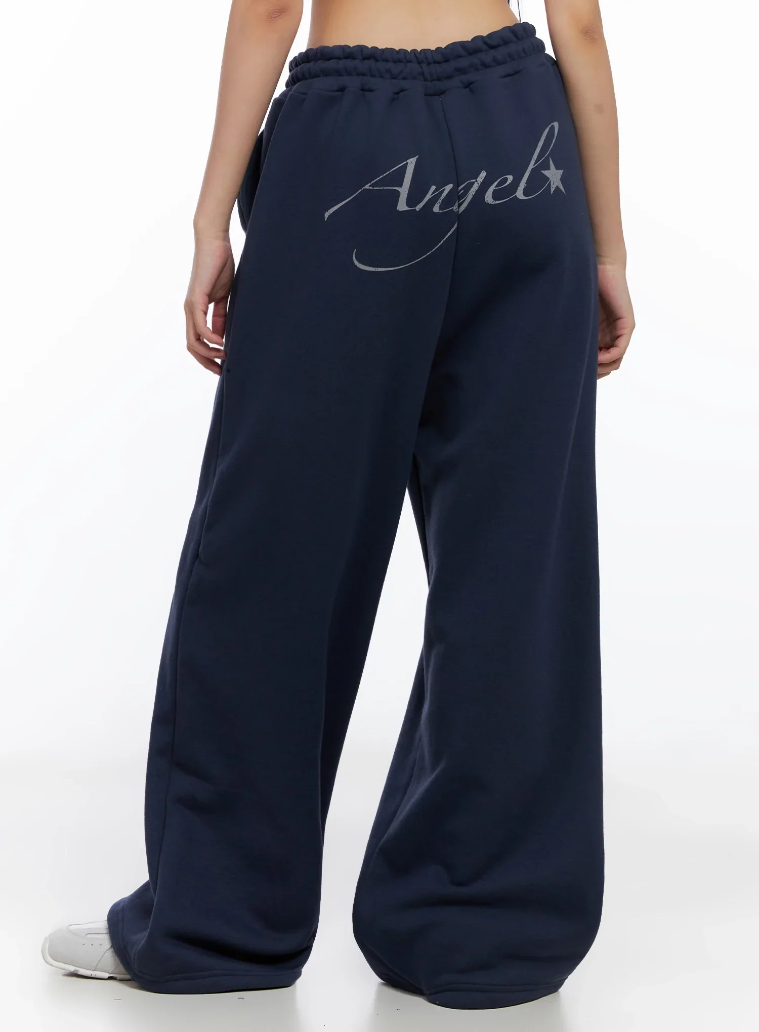 Graphic Wide-Leg Sweatpants IS525 - Image 11