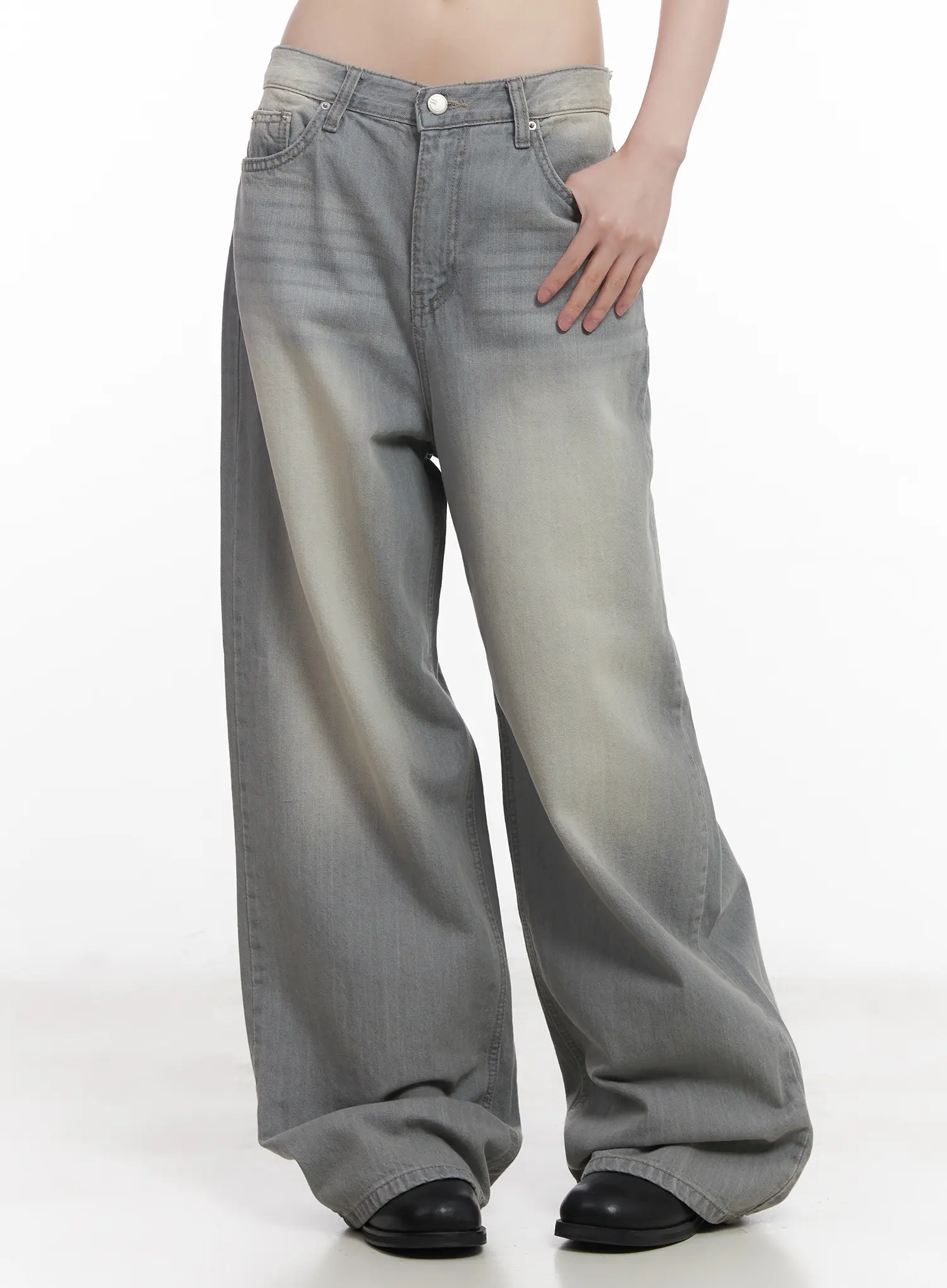 Harin Washed Wide-Leg Jeans CU520