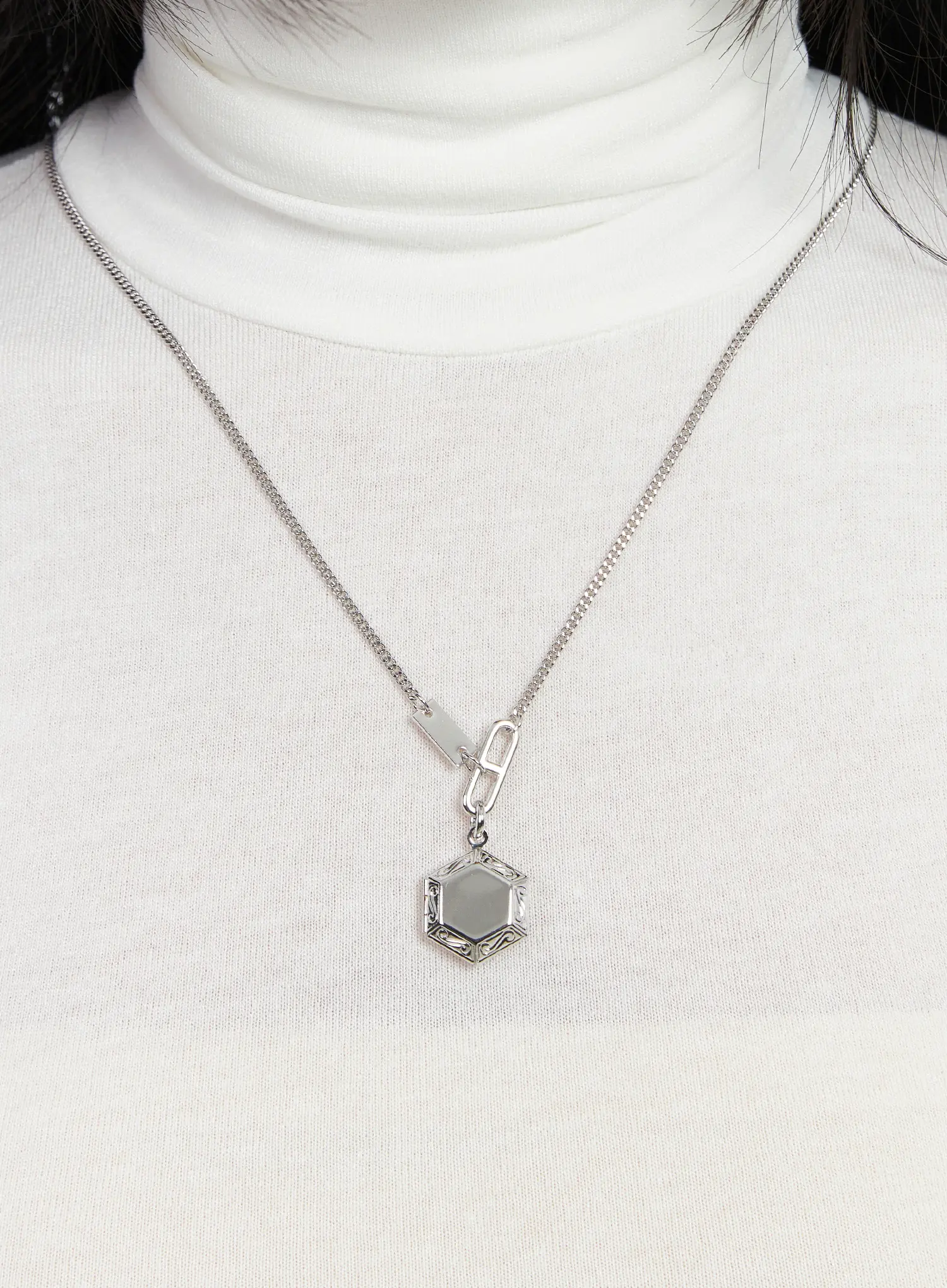 Hexagon Pendant Necklace CD530