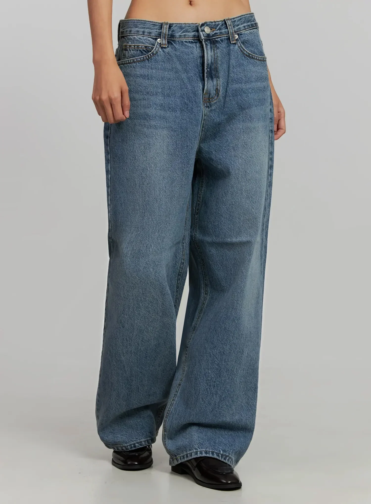 Inka Washed Wide-Leg Jeans IJ502 - Image 5