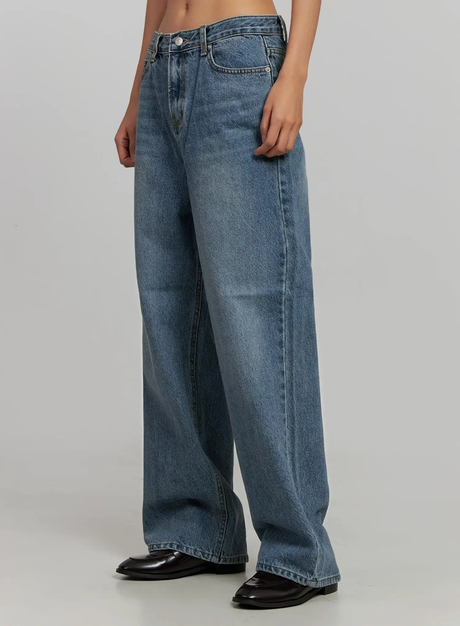 Inka Washed Wide-Leg Jeans IJ502 - Image 6