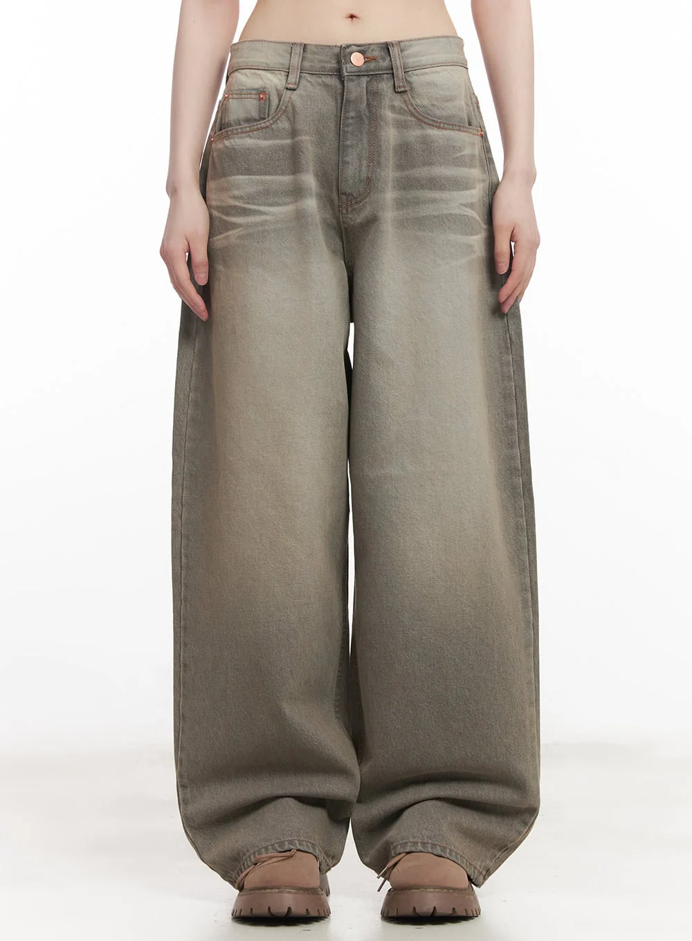 Joey Washed Wide-Leg Jeans CM528