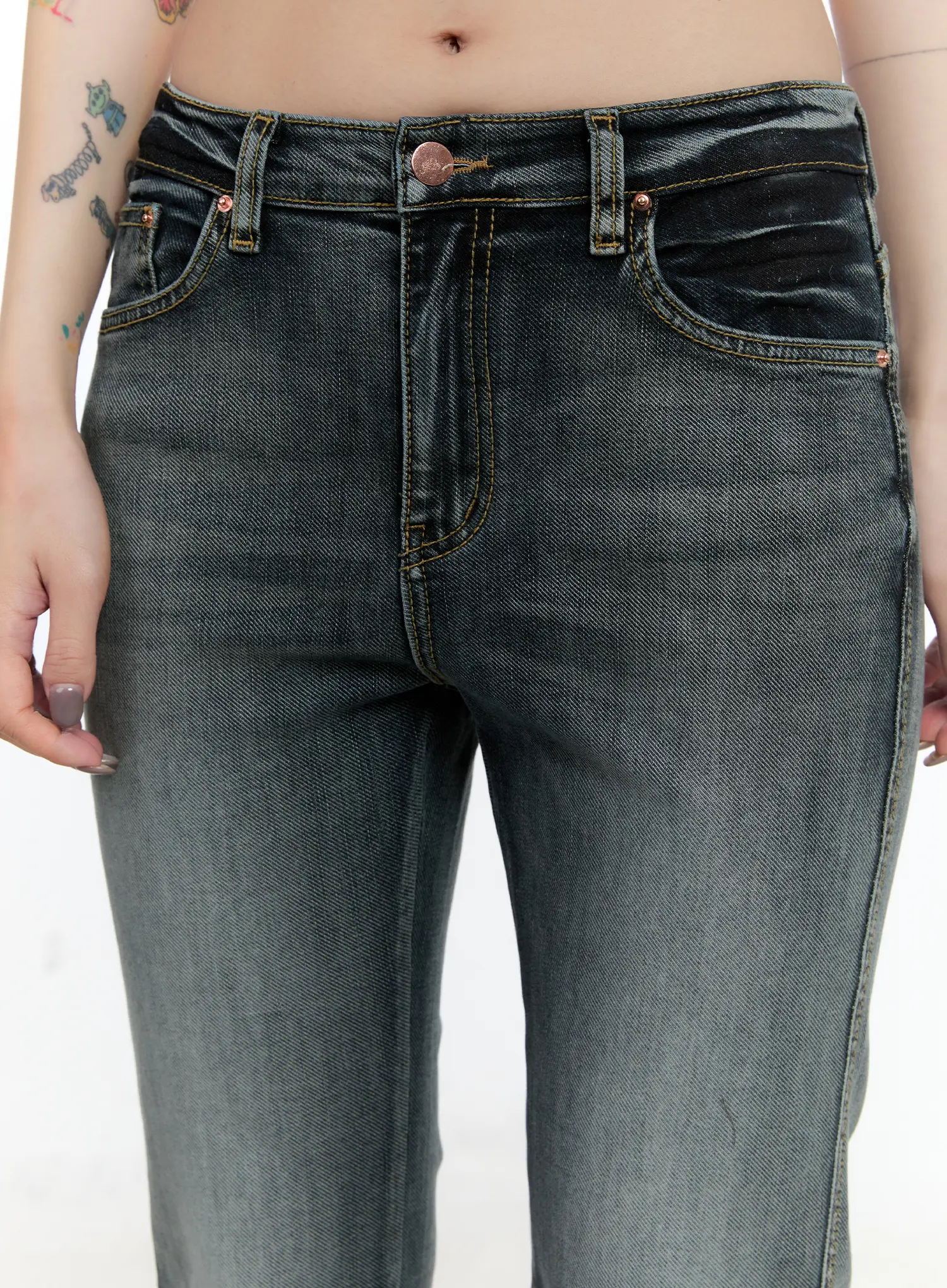 Judith Washed Bootcut Jeans CN517 - Image 10