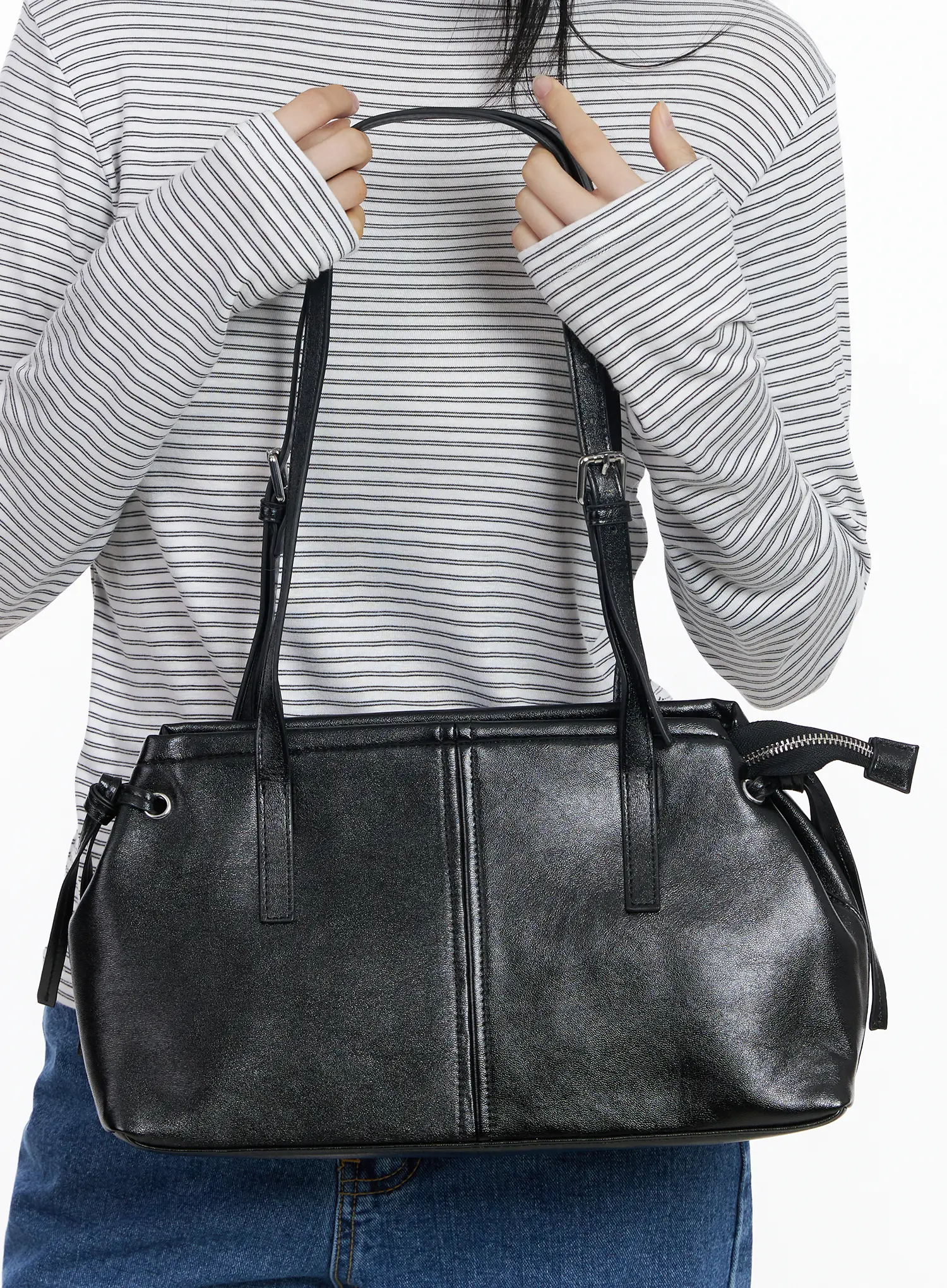 Leather Buckle Strap Shoulder Bag CJ520