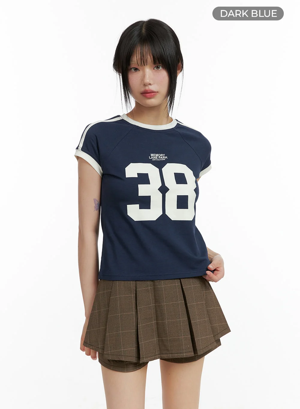 Lettering Crop Tee CL402 - Image 10