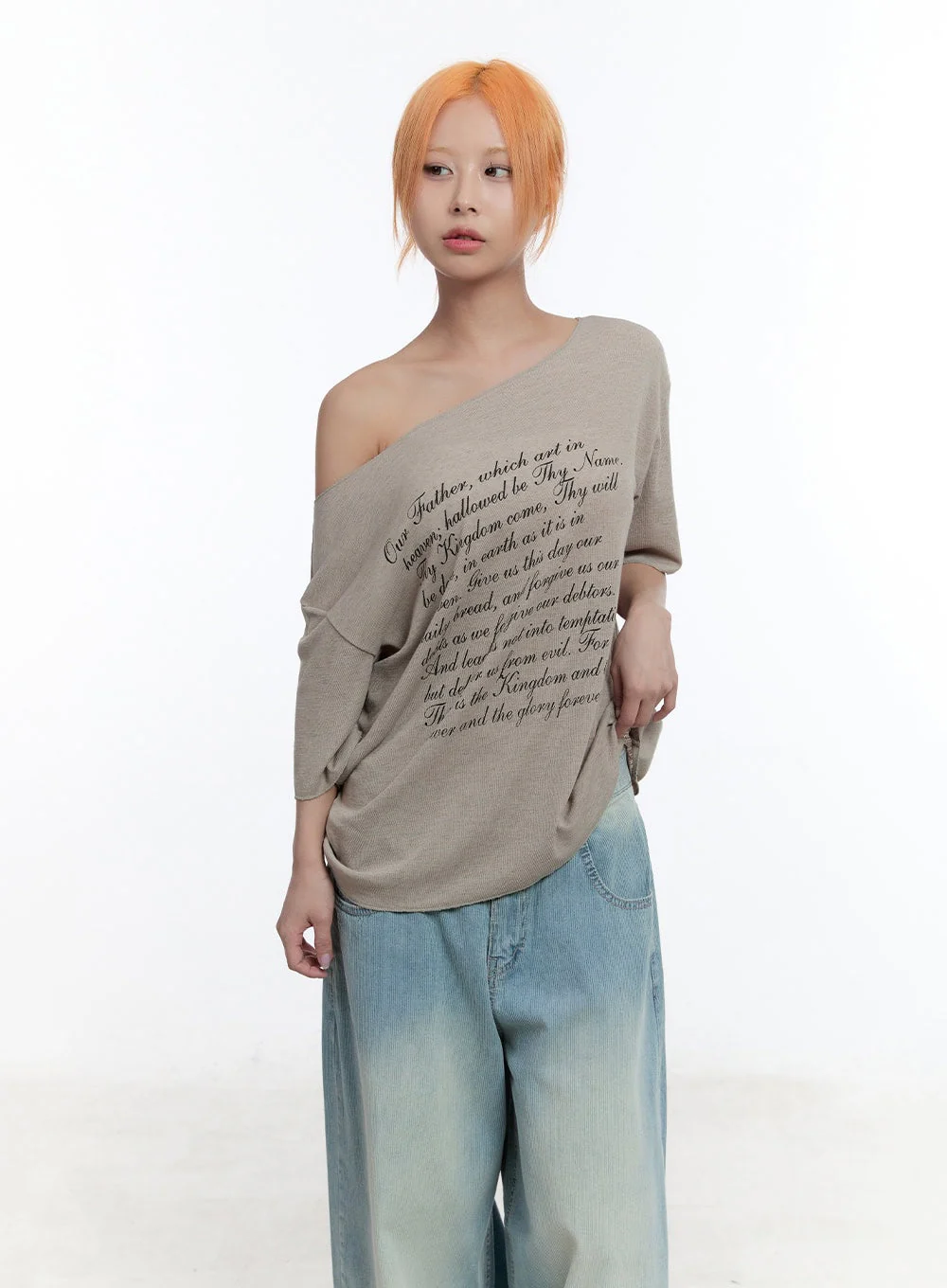 Loose-Fit Graphic Off-Shoulder Tee CU502 - Image 2