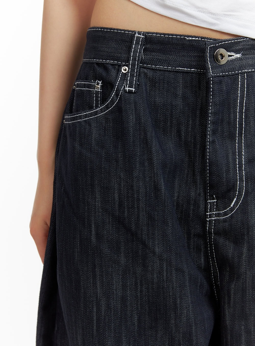 Low-Rise Strap Baggy Jeans CY414 - Image 10