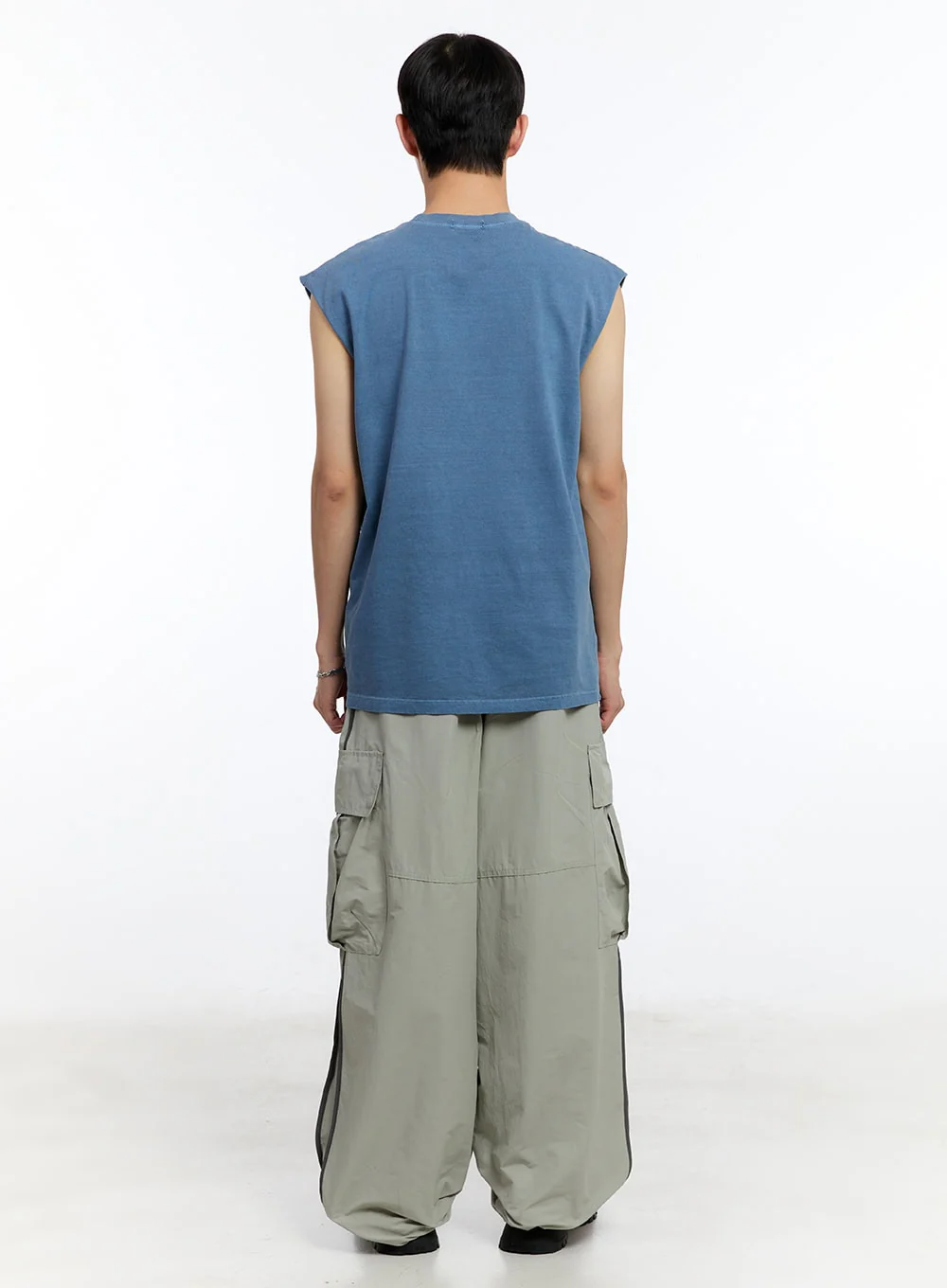 Men’s Cargo Balloon-Fit Windbreaker Pants IY530 - Image 11