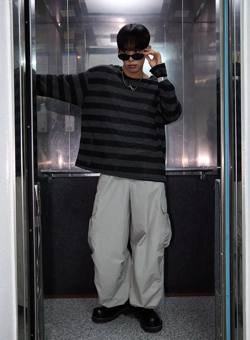 Men’s Cargo Balloon-Fit Windbreaker Pants IY530 - Image 15