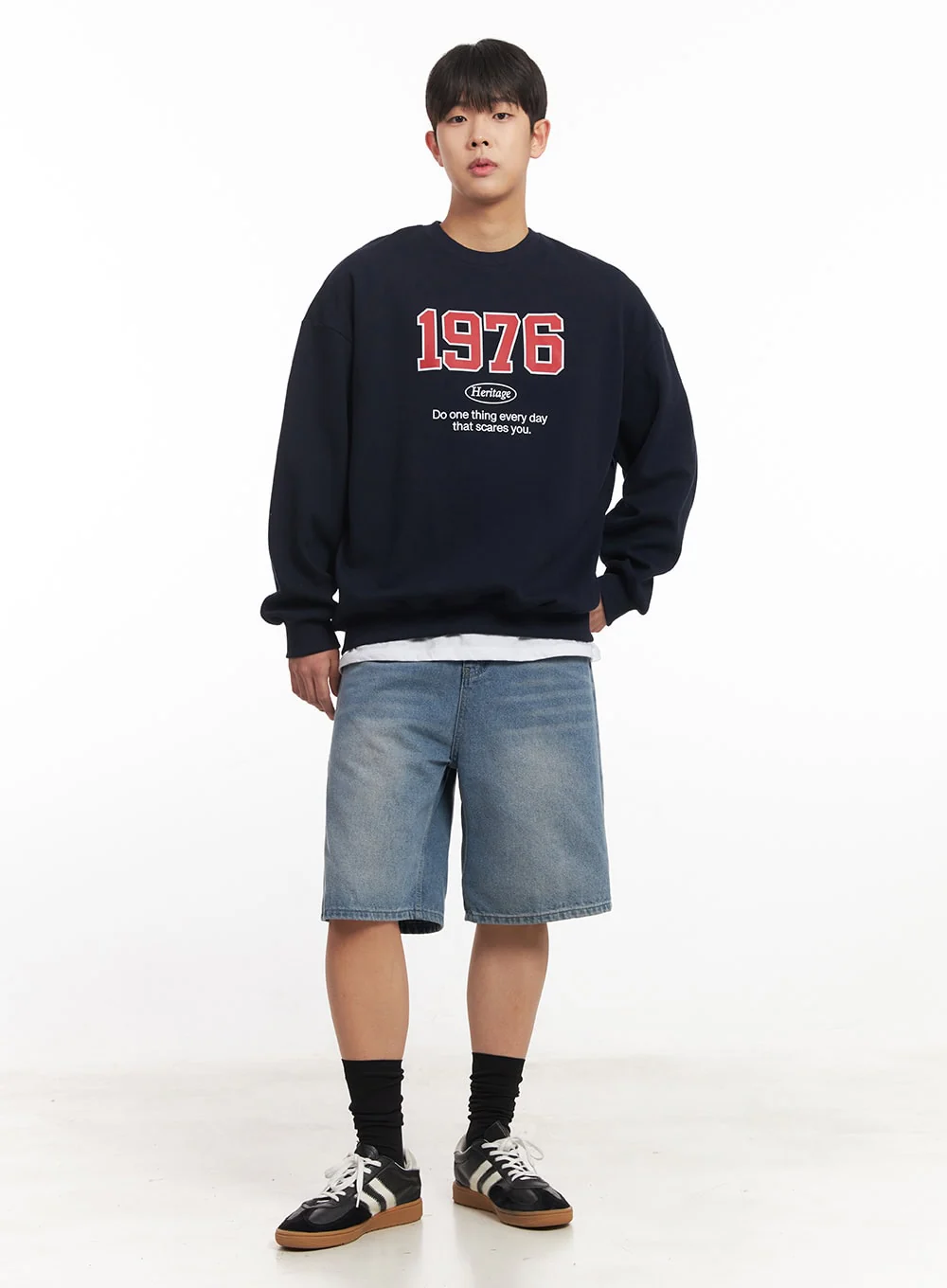 Men's 1976 Graphic Sweatshirt IM528 - Image 2