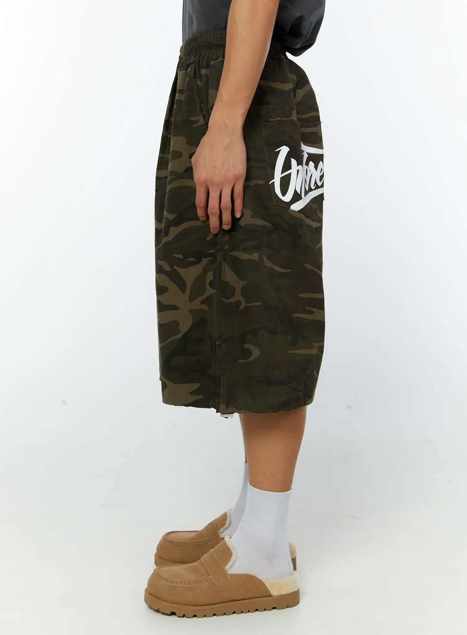 Men's Camo Bermuda Shorts (Dark Green) IY513 - Image 6