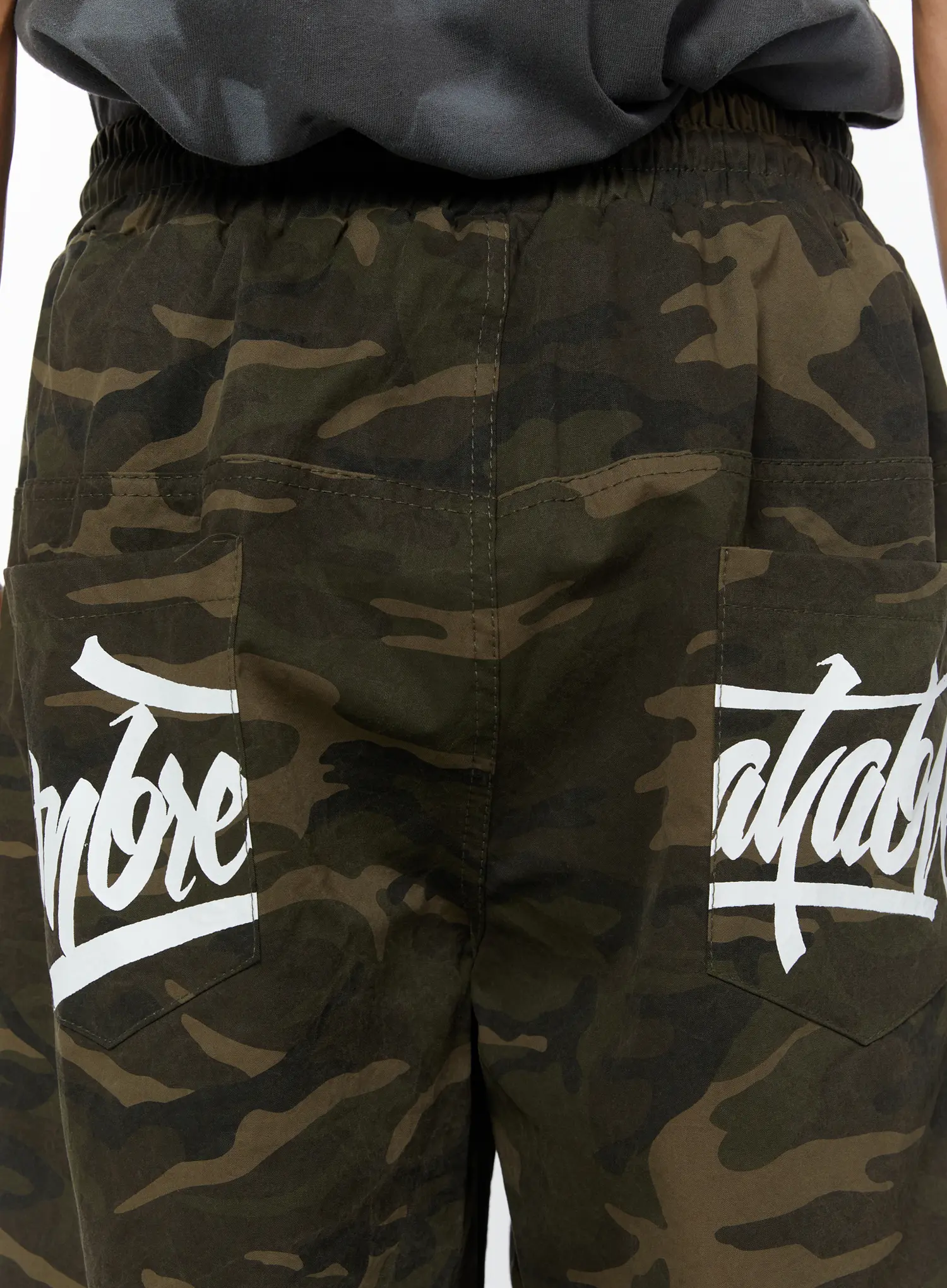 Men's Camo Bermuda Shorts (Dark Green) IY513 - Image 7